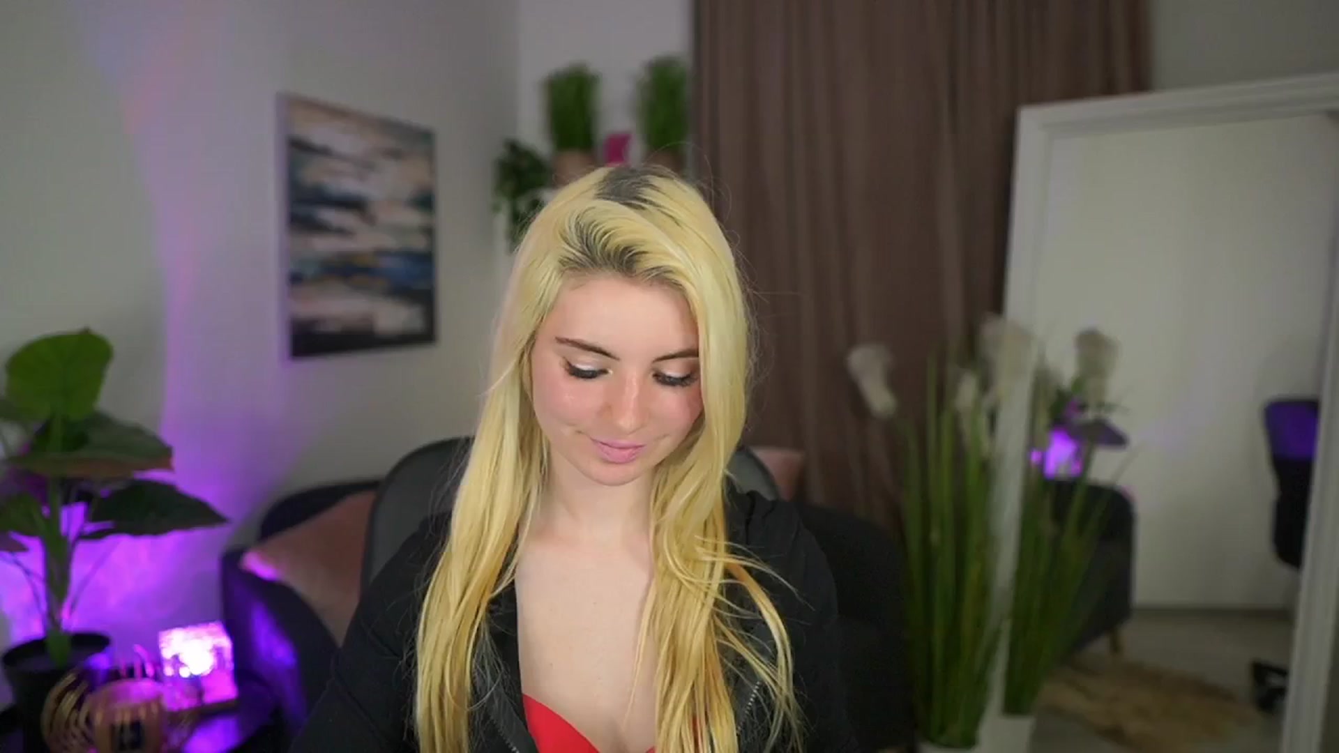 Gallery image thumbnail from Jetpearl74's myfreecams stream on, 03/22/2026, 23:26 image 4 of 20