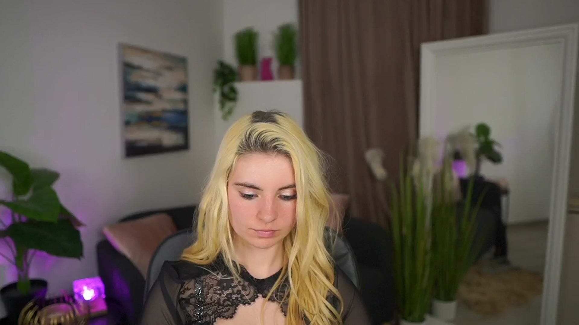 Gallery image thumbnail from Jetpearl74's myfreecams stream on, 03/25/2026, 23:16 image 9 of 20
