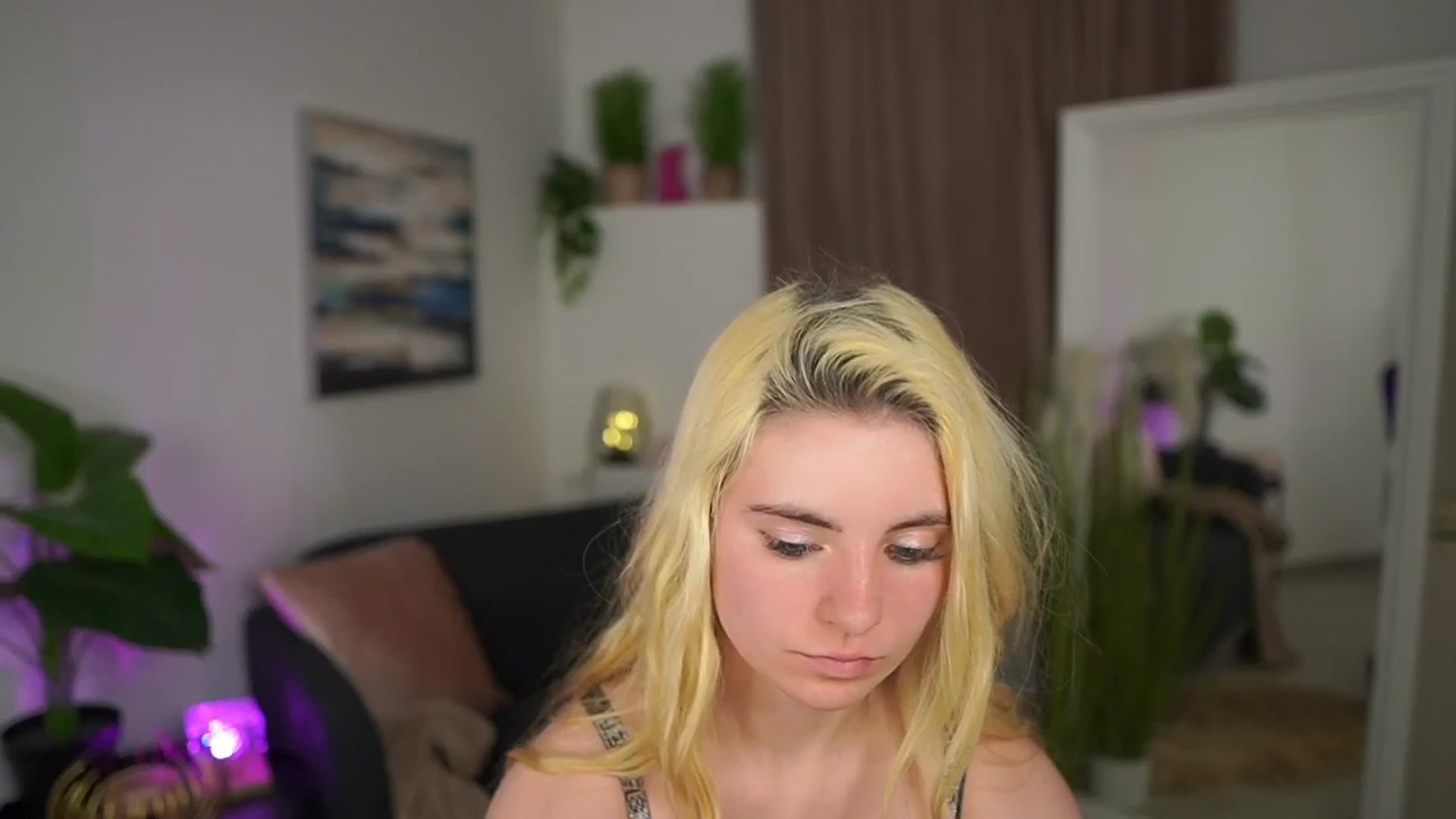 Gallery image thumbnail from Jetpearl74's myfreecams stream on, 03/26/2026, 01:03 image 10 of 20