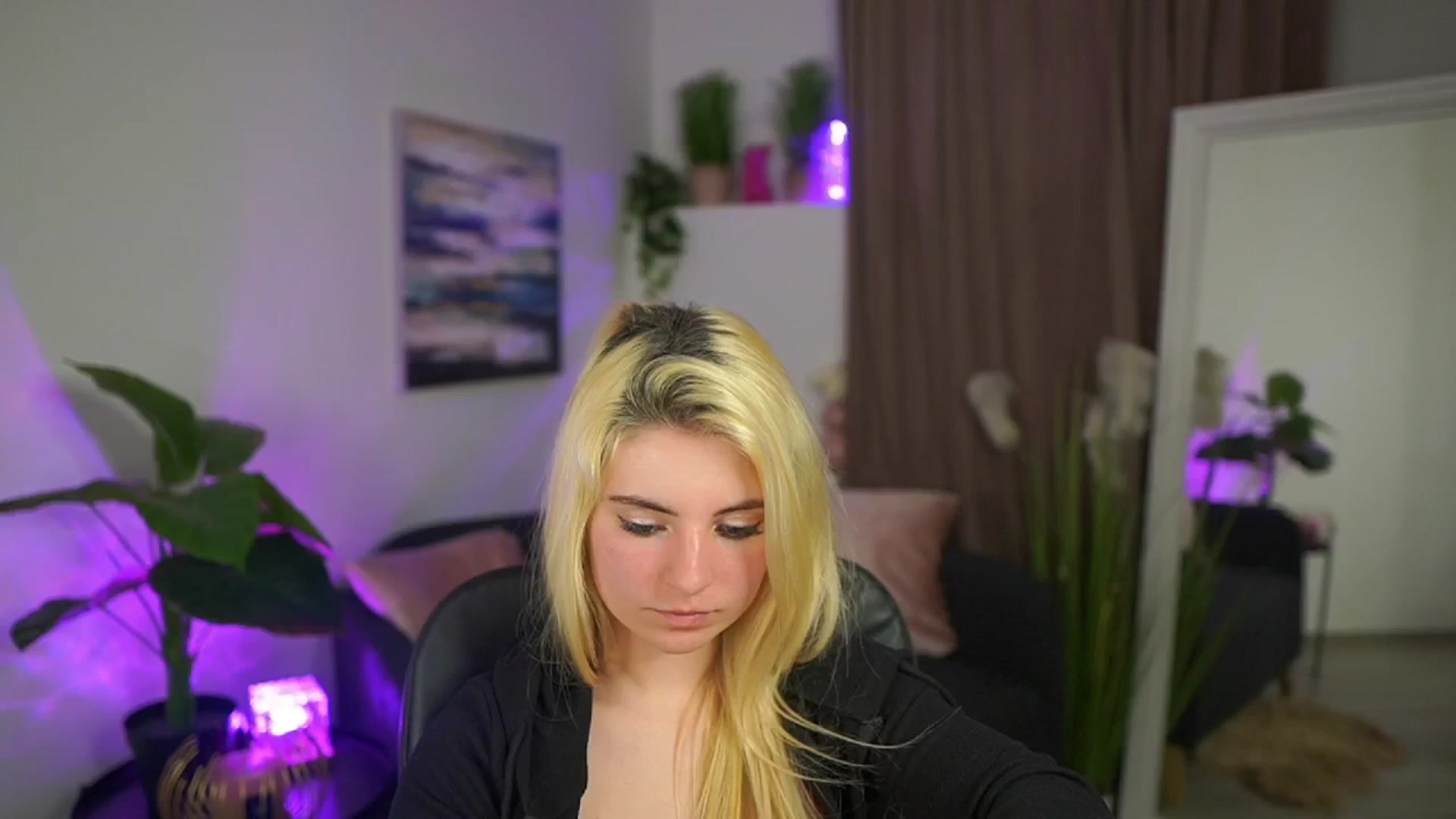 Gallery image thumbnail from Jetpearl74's myfreecams stream on, 03/26/2026, 23:08 image 11 of 20