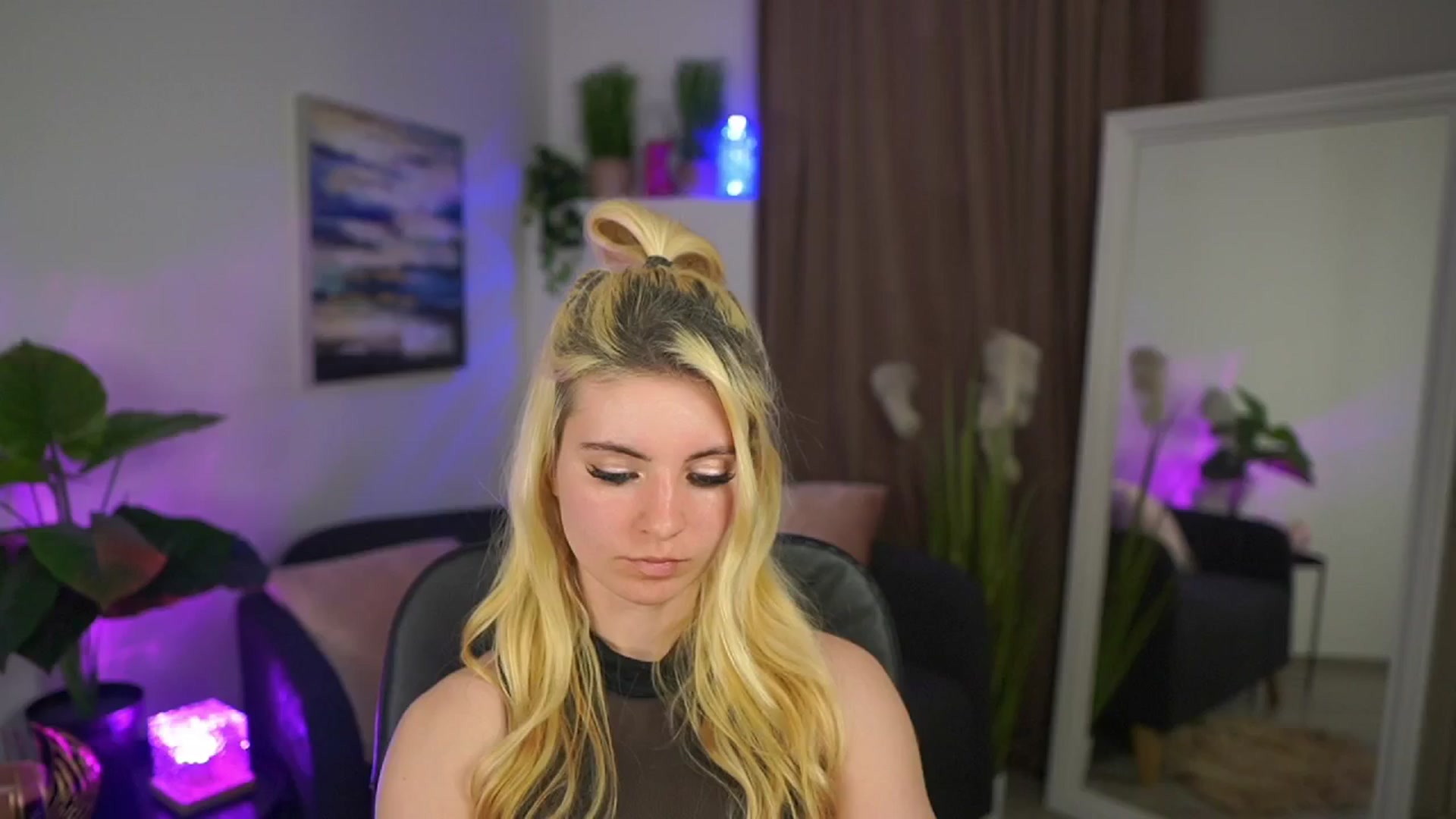 Gallery image thumbnail from Jetpearl74's myfreecams stream on, 04/02/2026, 20:01 image 2 of 20