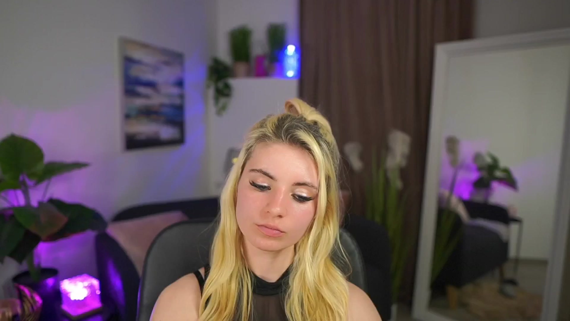 Gallery image thumbnail from Jetpearl74's myfreecams stream on, 04/02/2026, 20:01 image 17 of 20