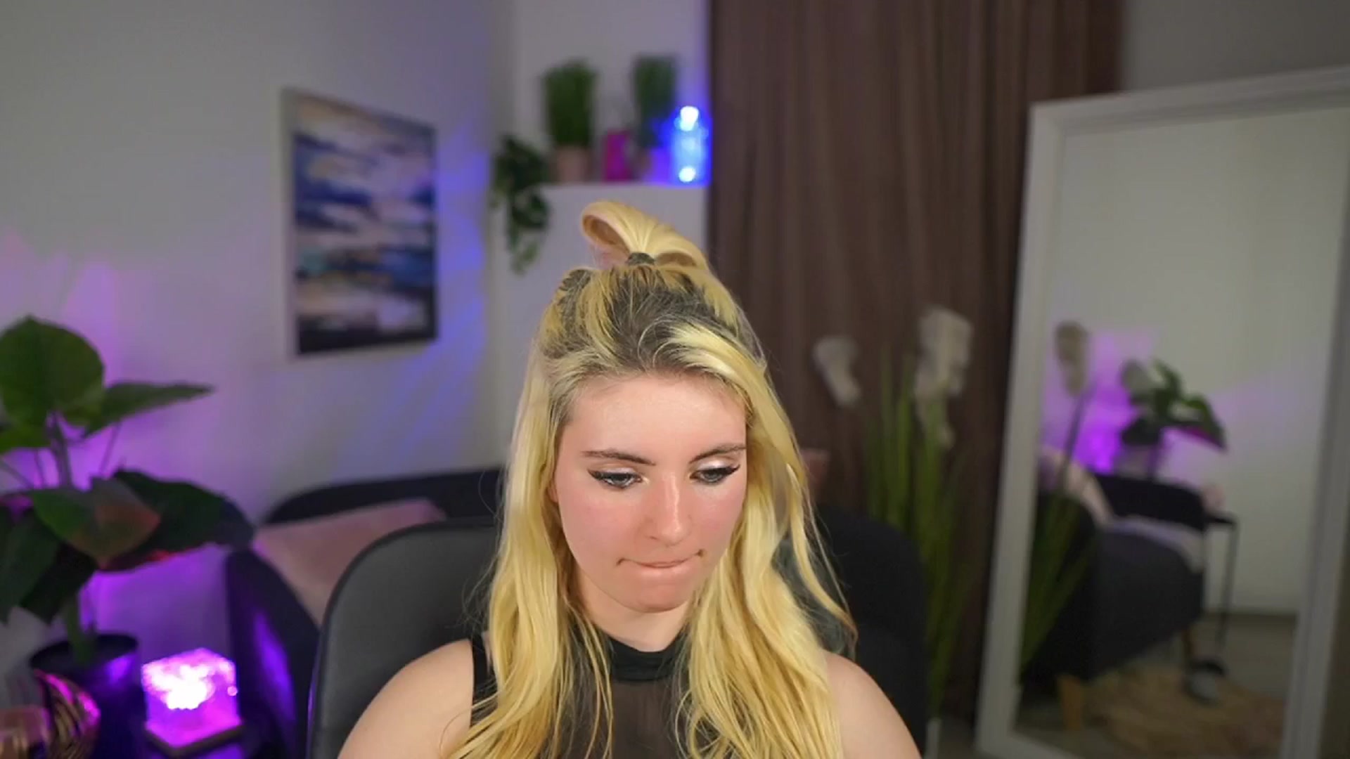 Gallery image thumbnail from Jetpearl74's myfreecams stream on, 04/02/2026, 20:01 image 20 of 20