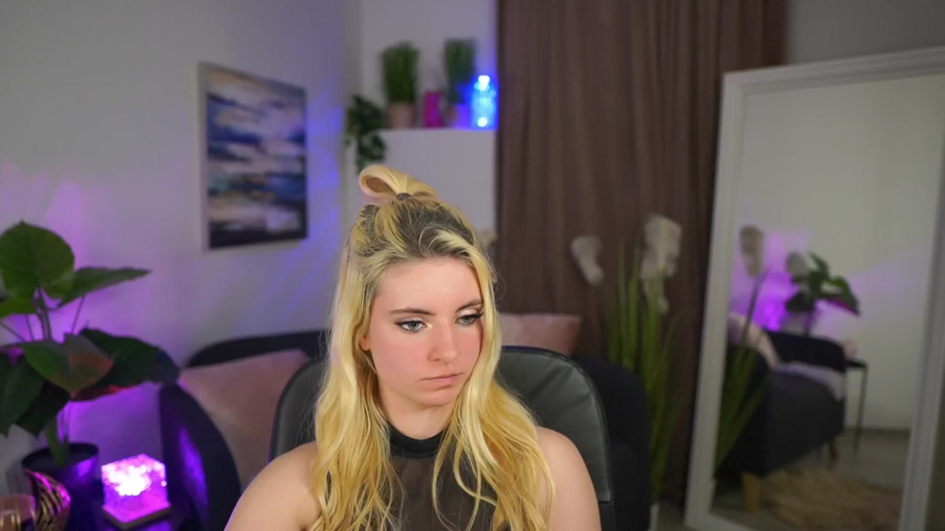 Gallery image thumbnail from Jetpearl74's myfreecams stream on, 04/02/2026, 20:30 image 11 of 20