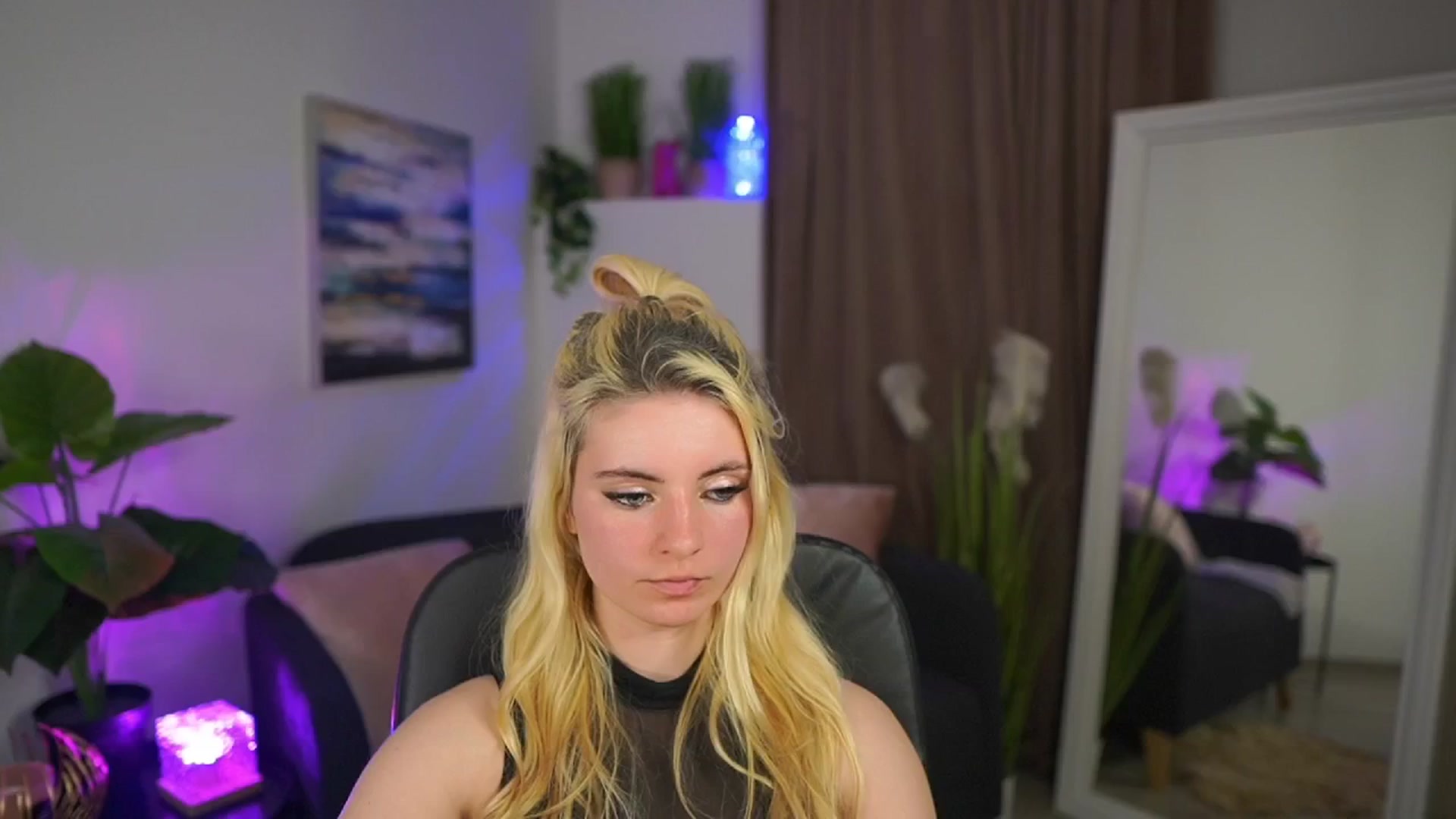 Gallery image thumbnail from Jetpearl74's myfreecams stream on, 04/02/2026, 20:30 image 12 of 20