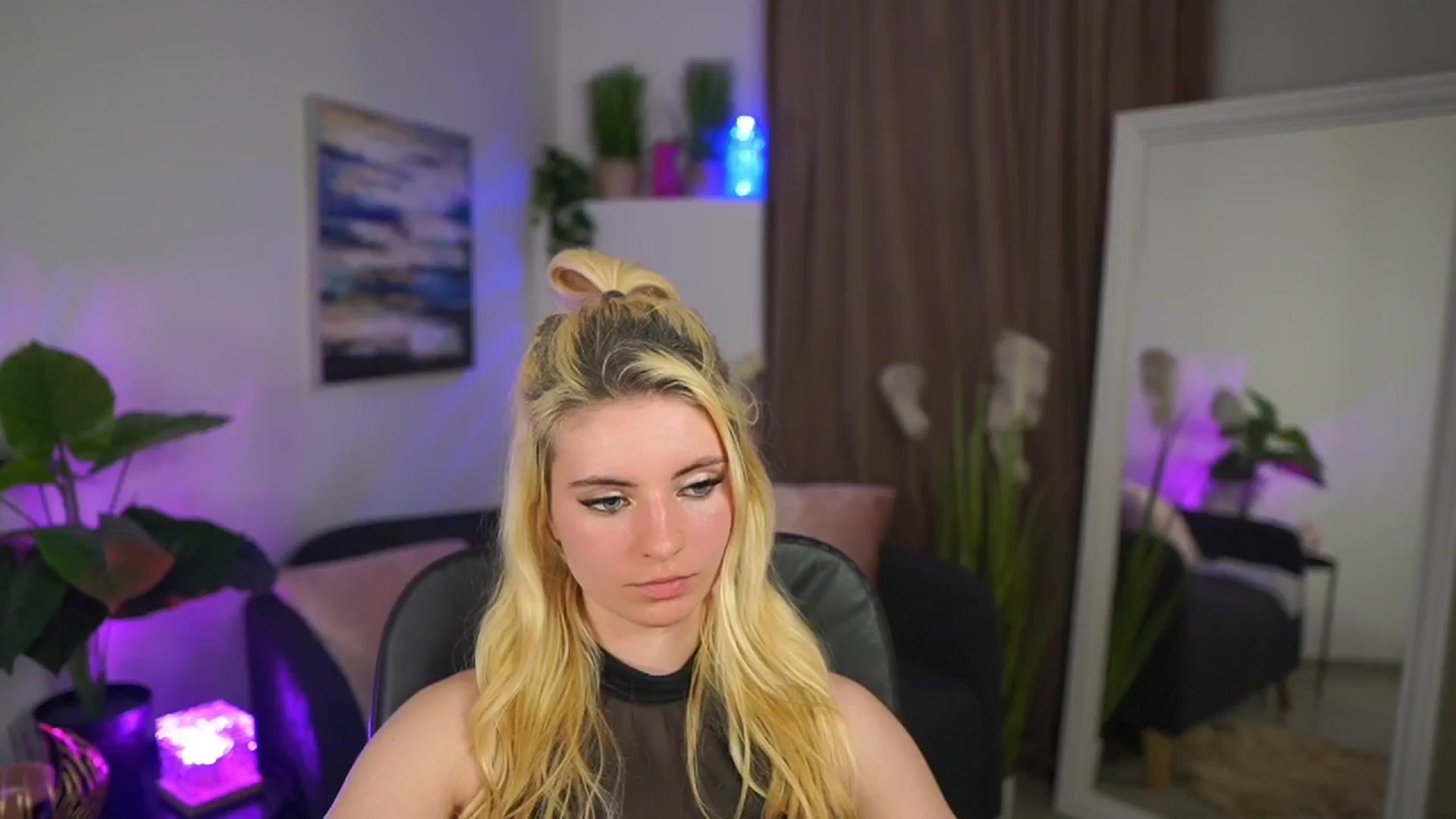 Gallery image thumbnail from Jetpearl74's myfreecams stream on, 04/02/2026, 20:30 image 10 of 20