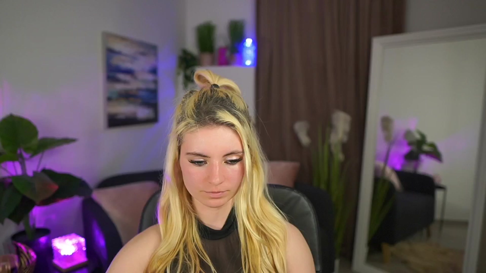 Gallery image thumbnail from Jetpearl74's myfreecams stream on, 04/02/2026, 21:42 image 4 of 20