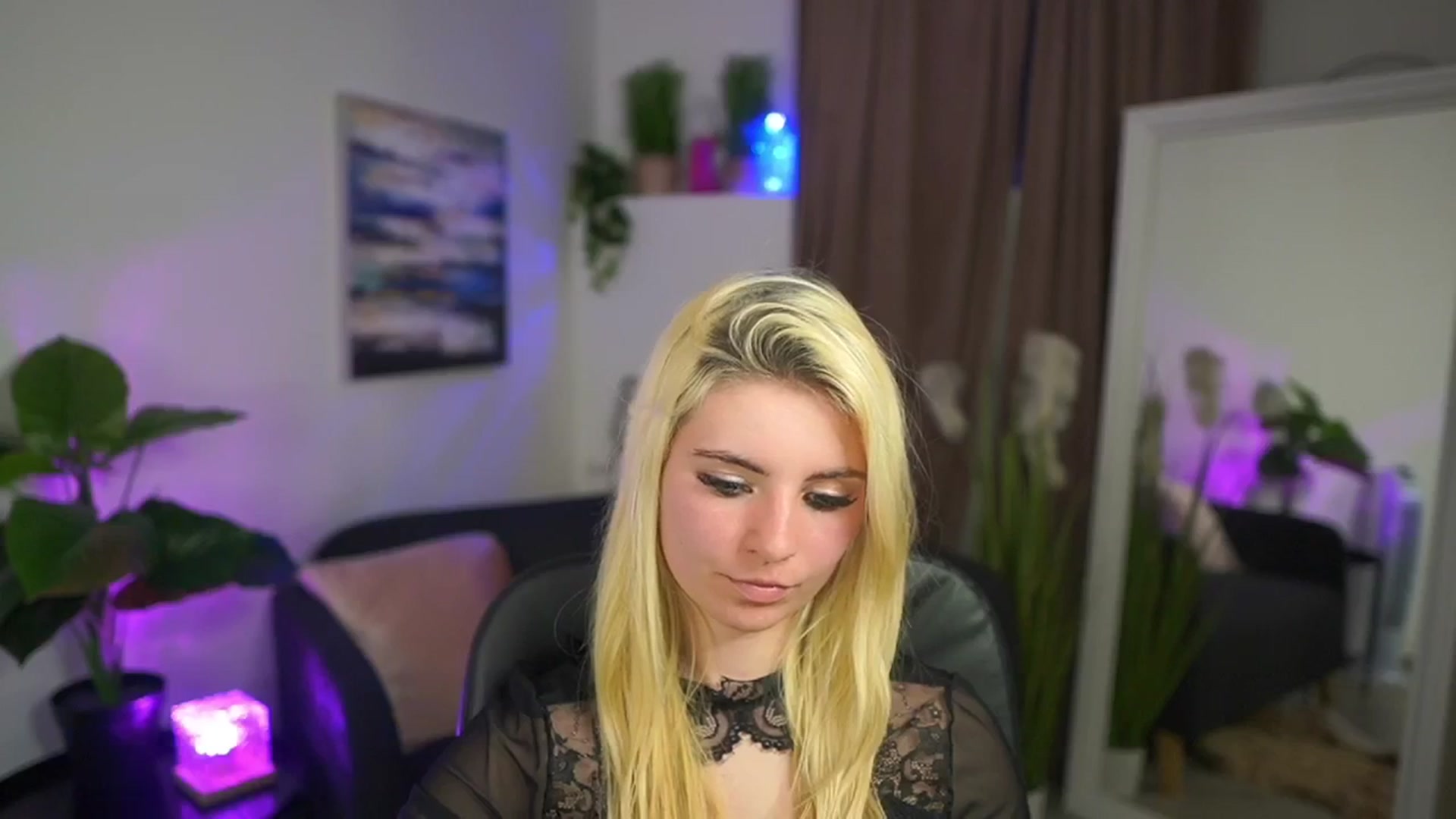 Gallery image thumbnail from Jetpearl74's myfreecams stream on, 04/05/2026, 21:04 image 16 of 20