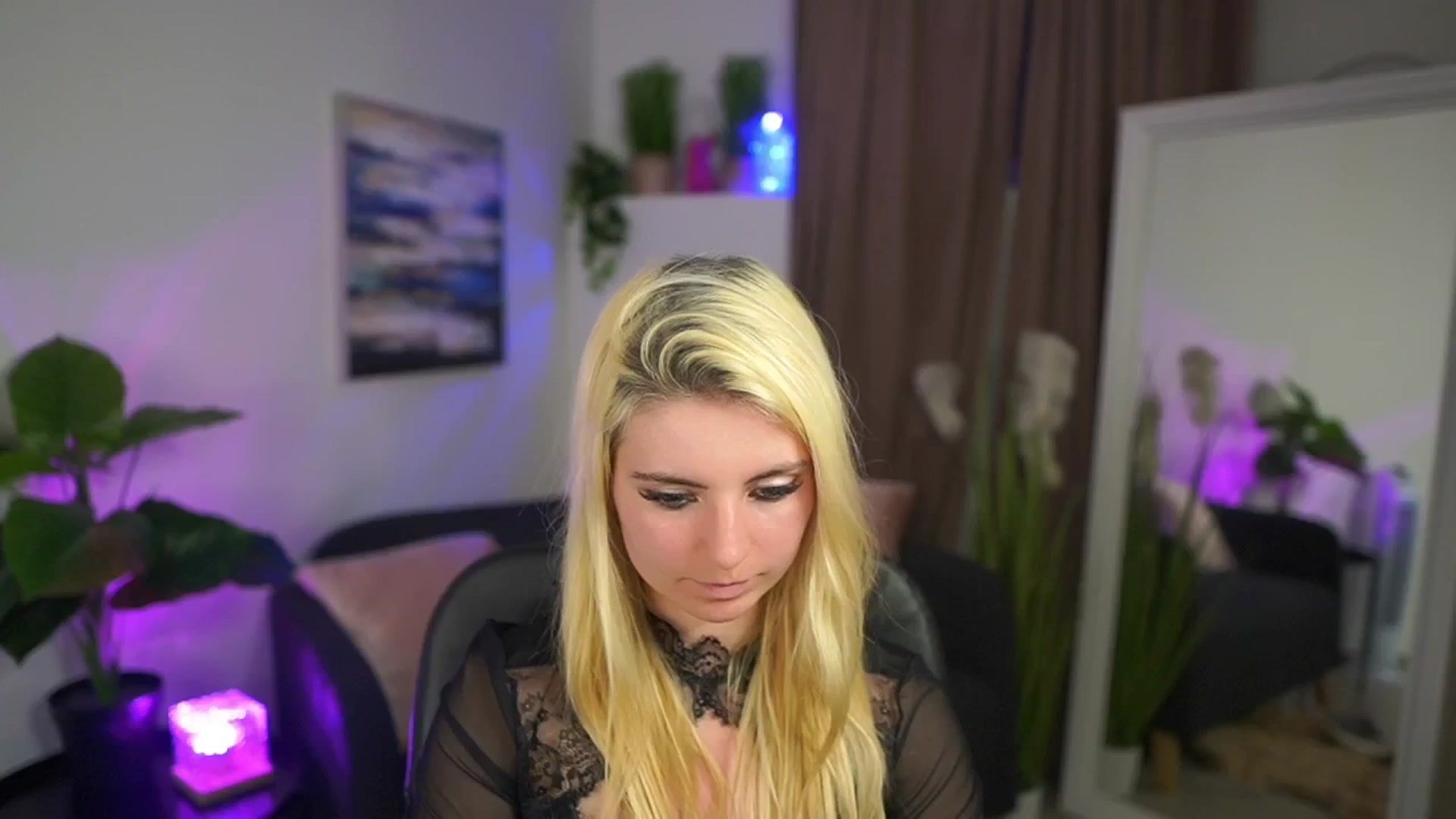 Gallery image thumbnail from Jetpearl74's myfreecams stream on, 04/05/2026, 21:04 image 9 of 20