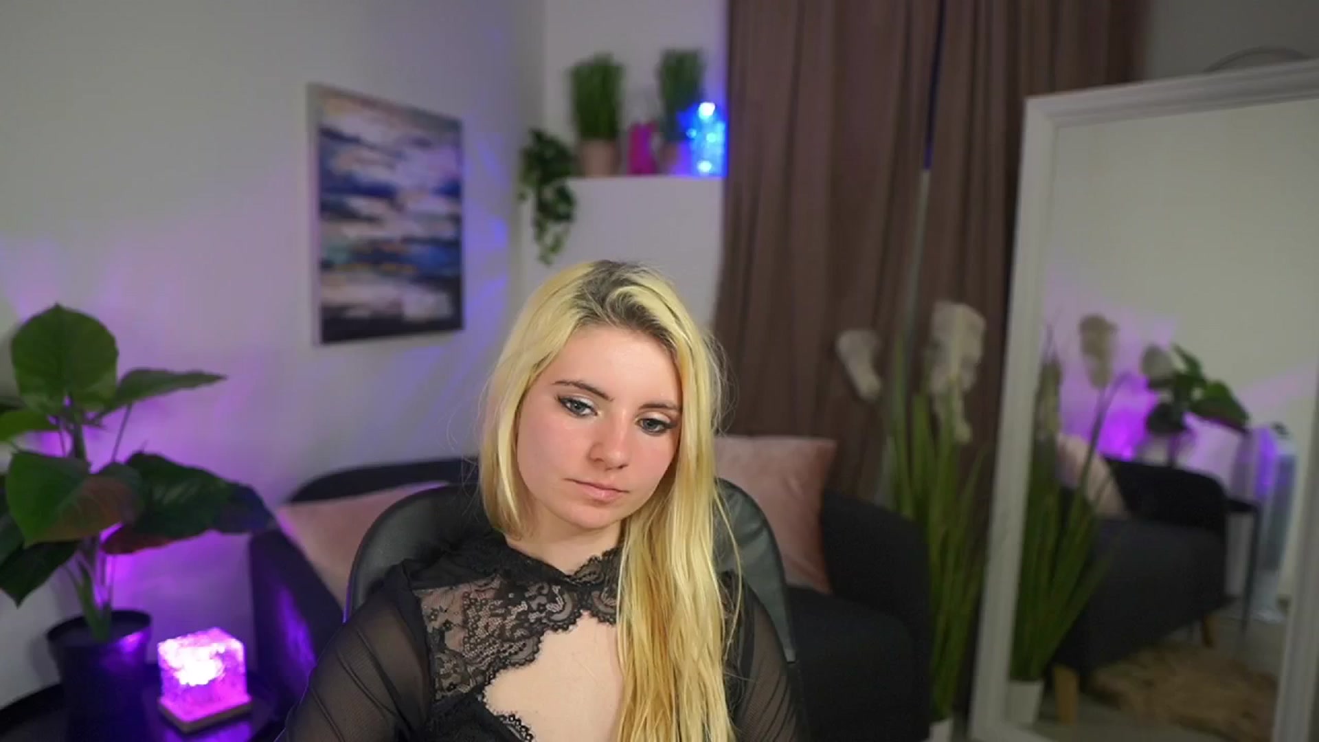 Gallery image thumbnail from Jetpearl74's myfreecams stream on, 04/05/2026, 22:57 image 19 of 20