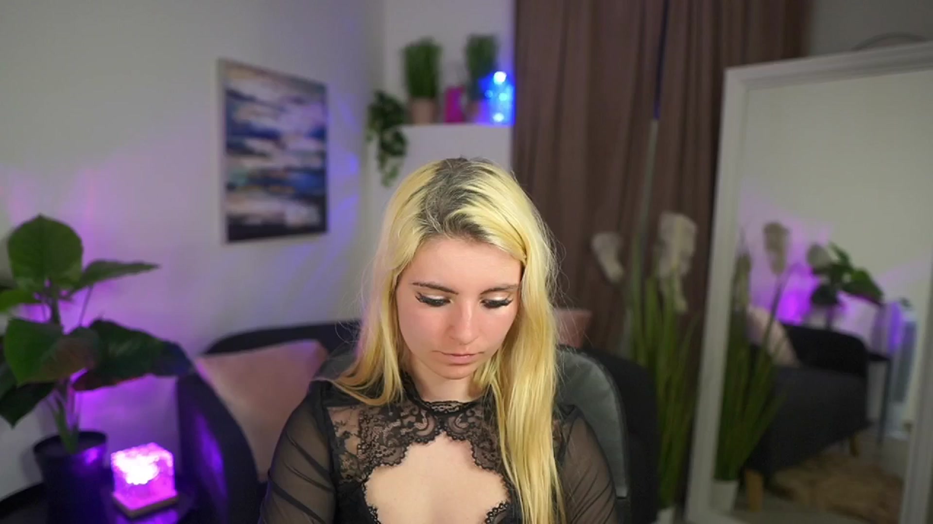 Gallery image thumbnail from Jetpearl74's myfreecams stream on, 04/05/2026, 22:57 image 6 of 20