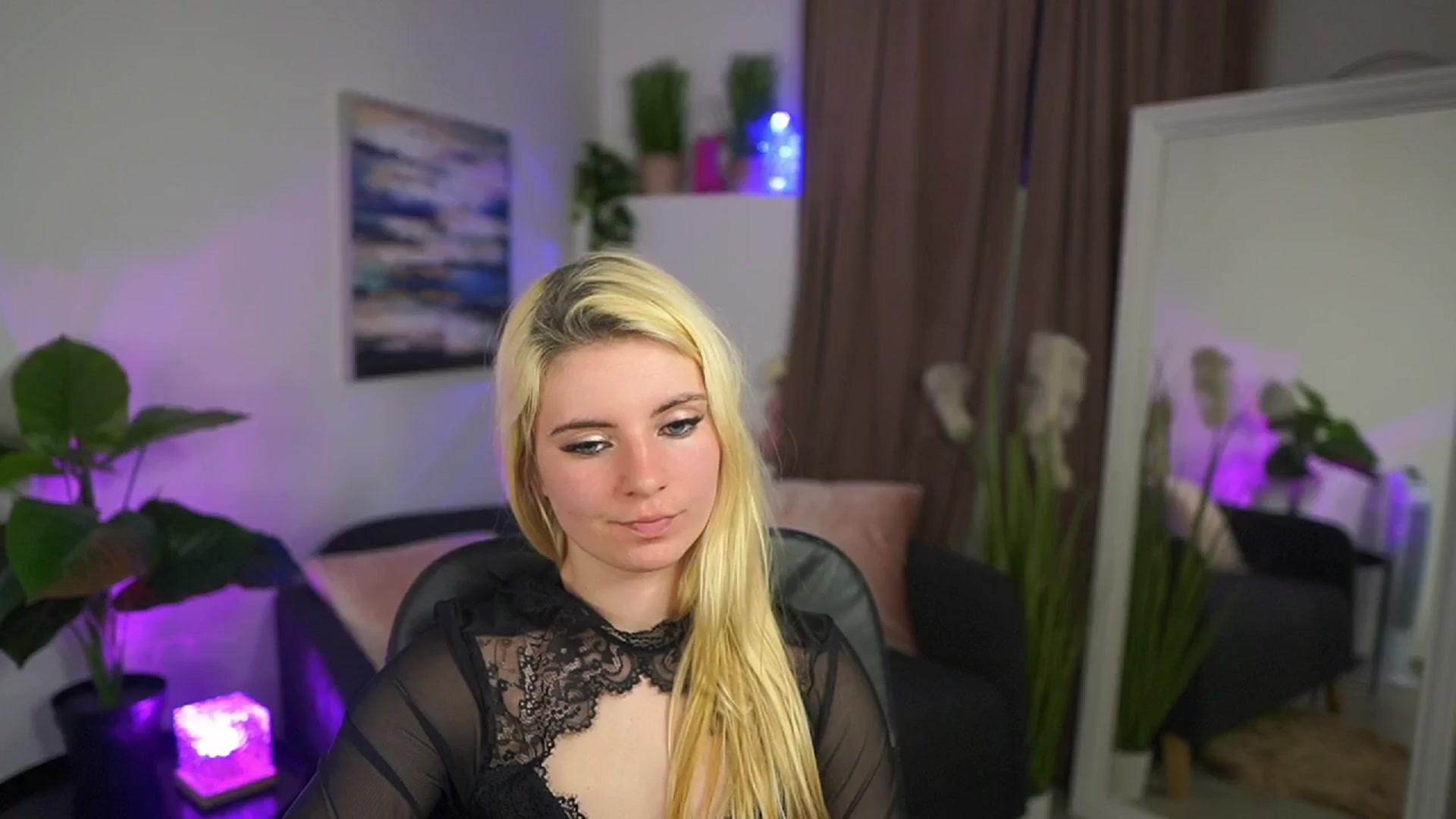 Gallery image thumbnail from Jetpearl74's myfreecams stream on, 04/05/2026, 22:57 image 9 of 20