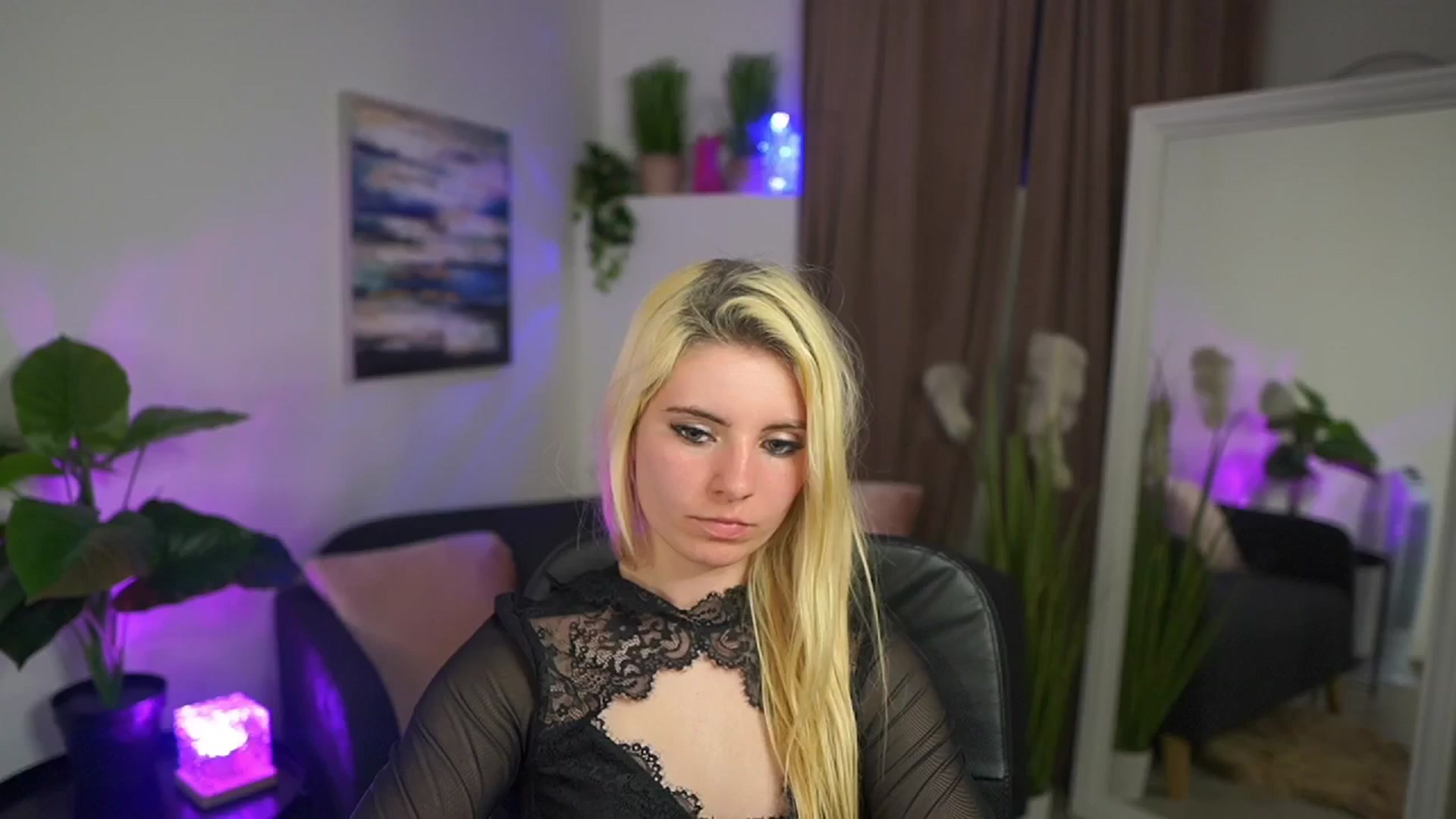 Gallery image thumbnail from Jetpearl74's myfreecams stream on, 04/05/2026, 22:57 image 17 of 20