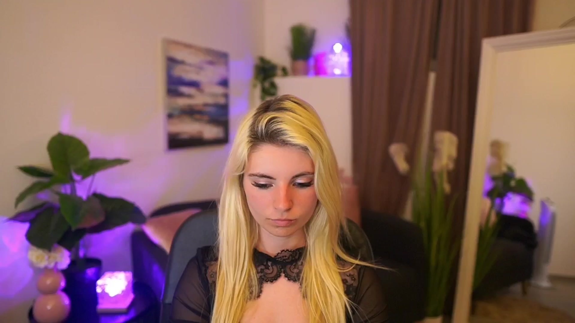 Gallery image thumbnail from Jetpearl74's myfreecams stream on, 04/15/2026, 20:58 image 4 of 20