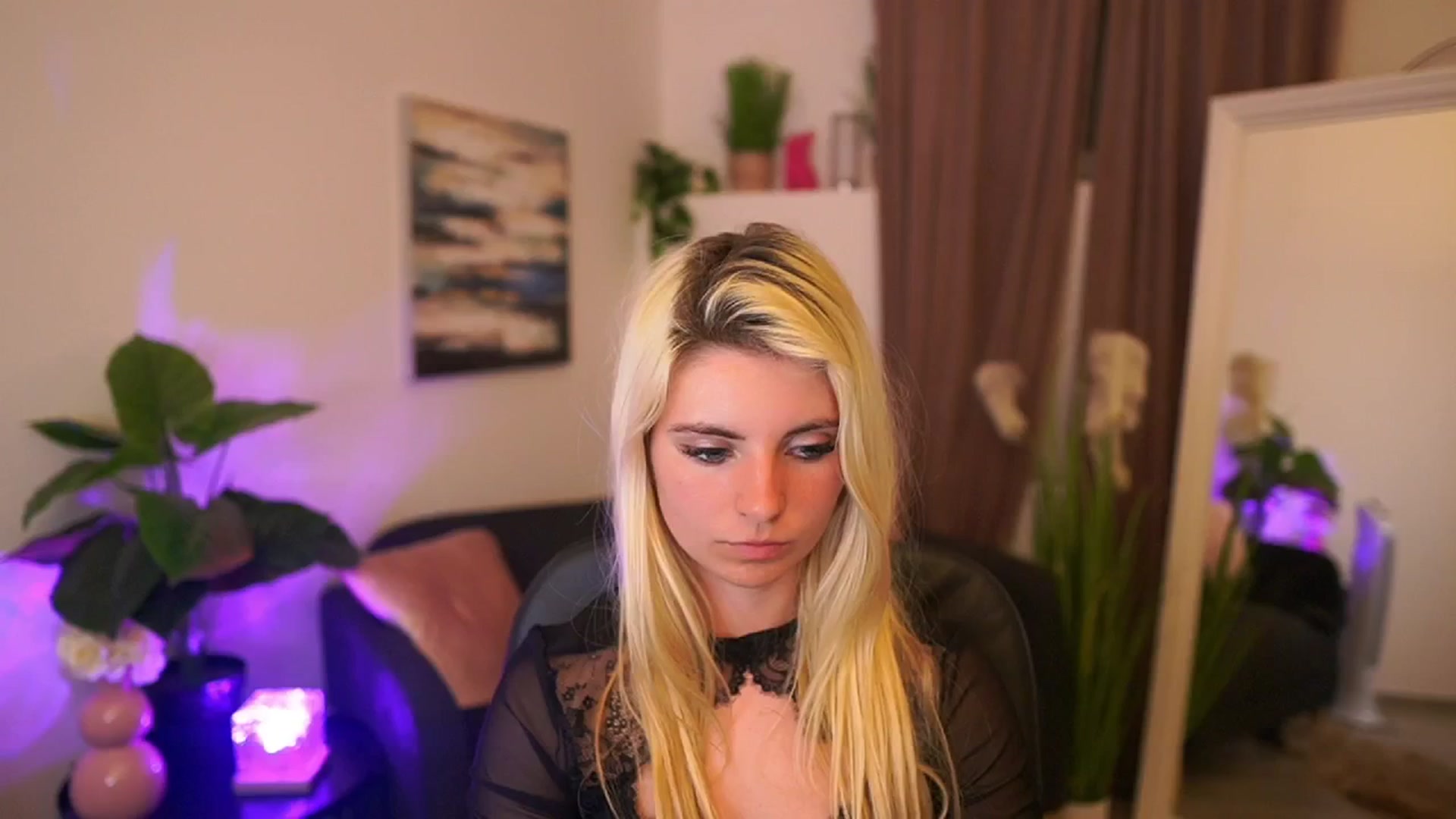Gallery image thumbnail from Jetpearl74's myfreecams stream on, 04/16/2026, 24:49 image 6 of 20