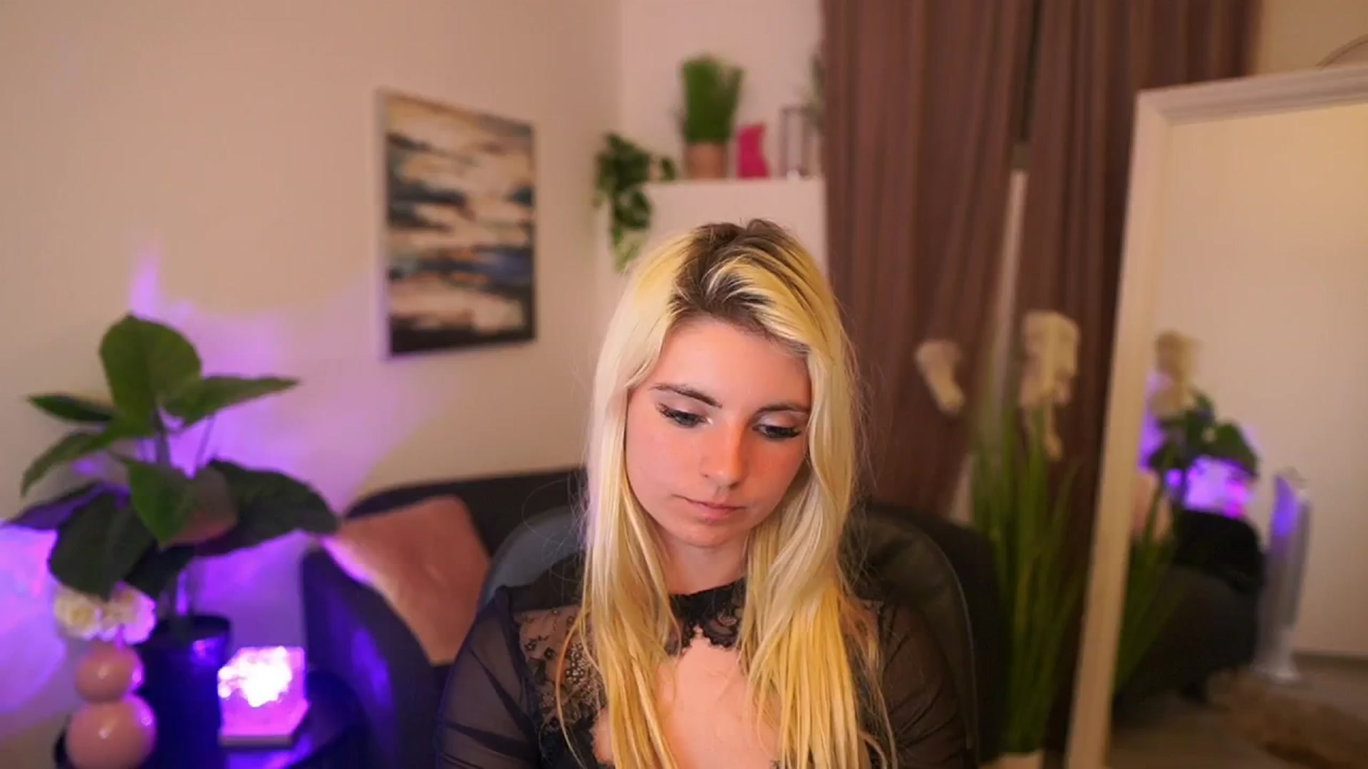 Gallery image thumbnail from Jetpearl74's myfreecams stream on, 04/16/2026, 24:49 image 8 of 20