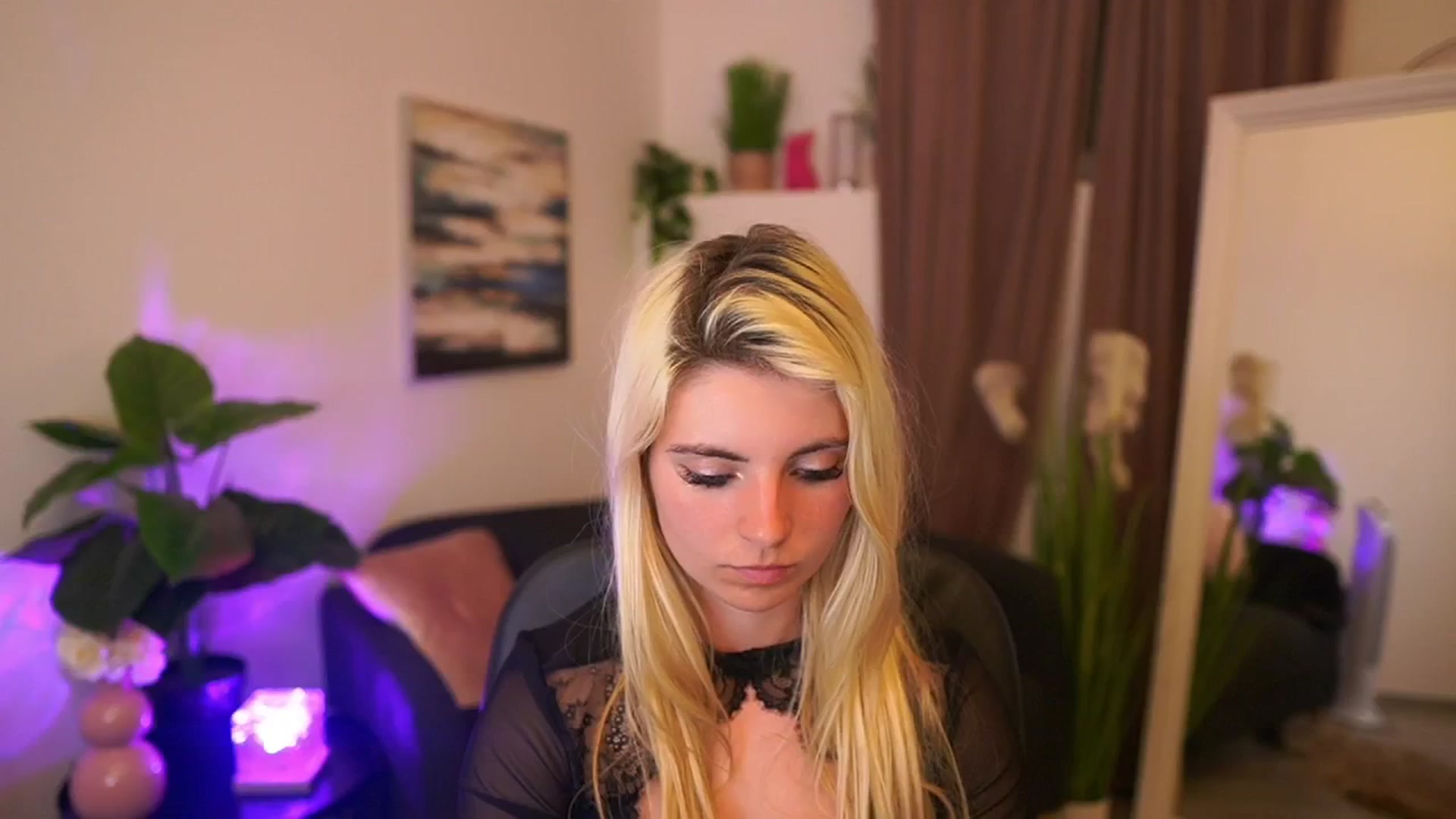 Gallery image thumbnail from Jetpearl74's myfreecams stream on, 04/16/2026, 24:49 image 4 of 20