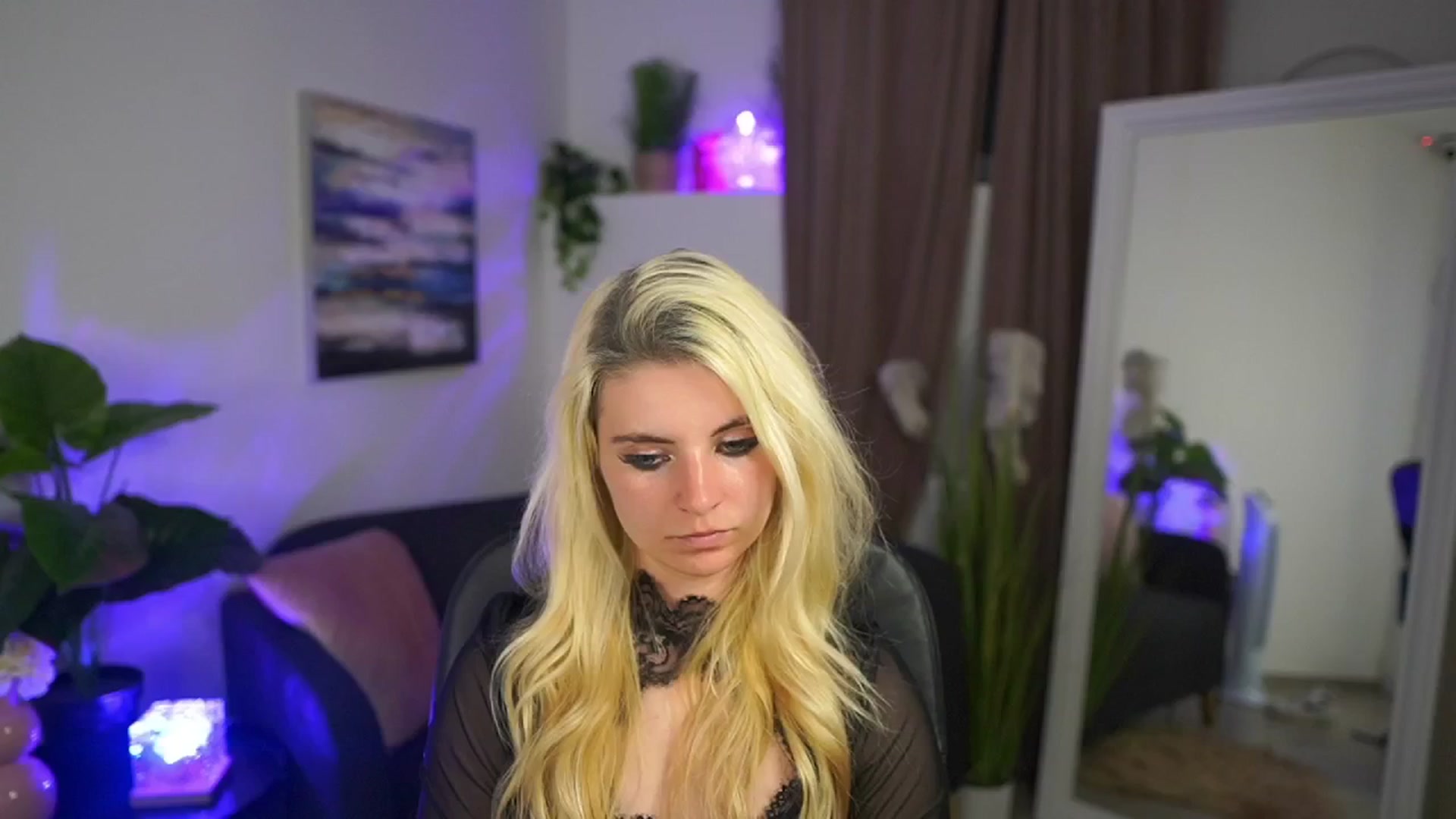 Gallery image thumbnail from Jetpearl74's myfreecams stream on, 04/19/2026, 20:48 image 2 of 20
