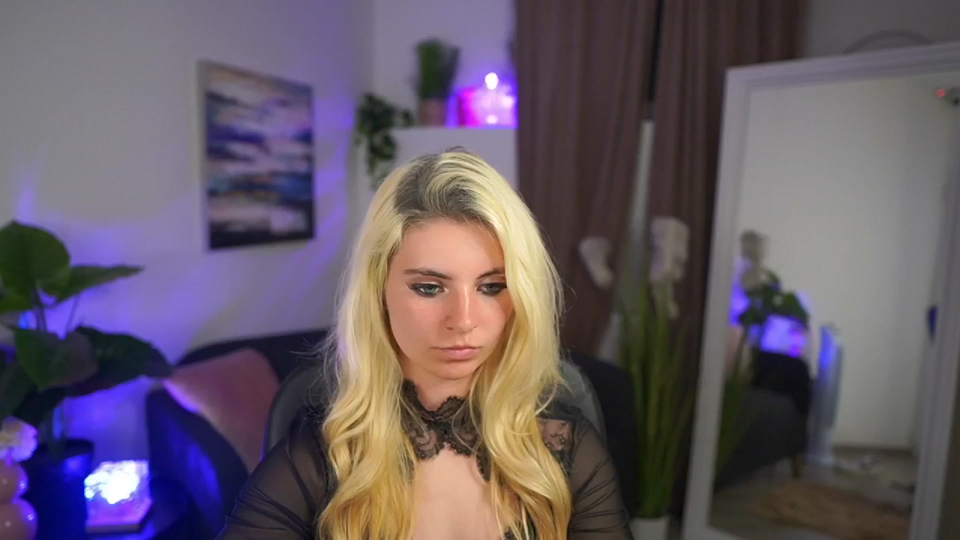 Gallery image thumbnail from Jetpearl74's myfreecams stream on, 04/19/2026, 20:48 image 14 of 20