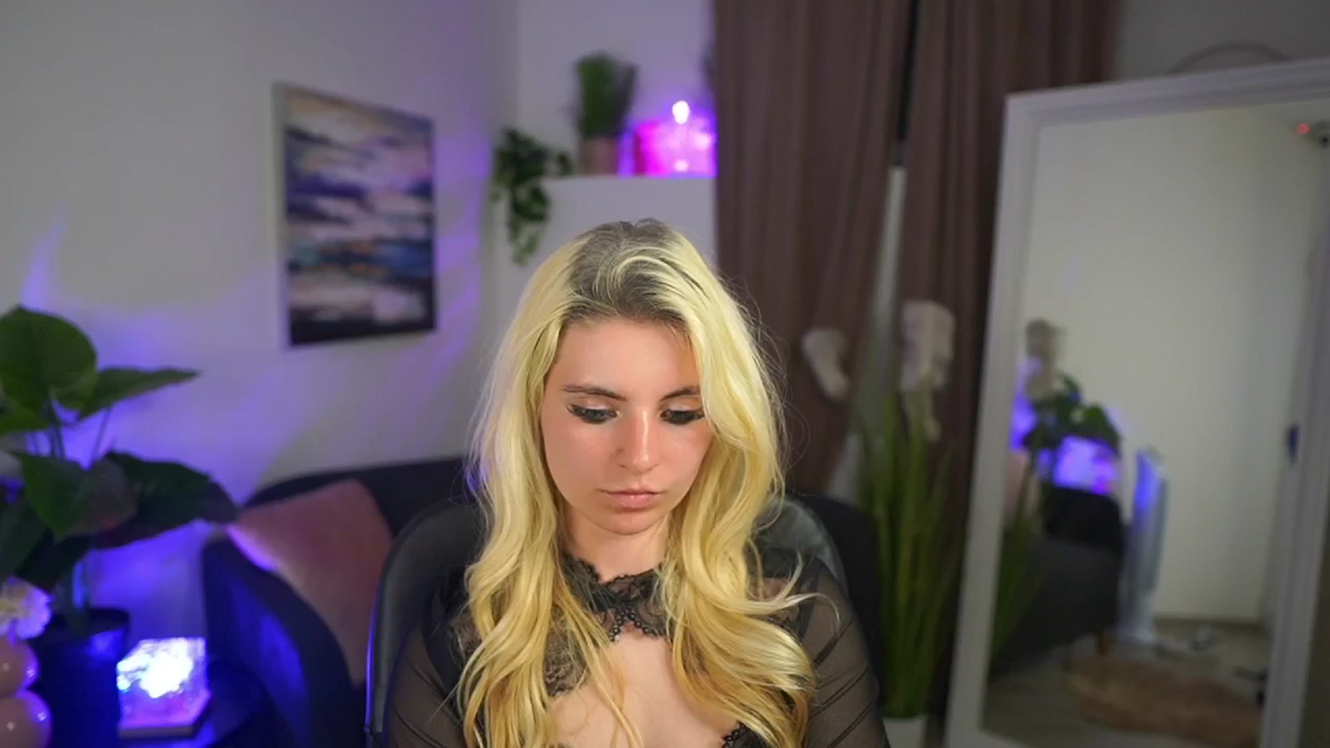 Gallery image thumbnail from Jetpearl74's myfreecams stream on, 04/19/2026, 23:04 image 5 of 20