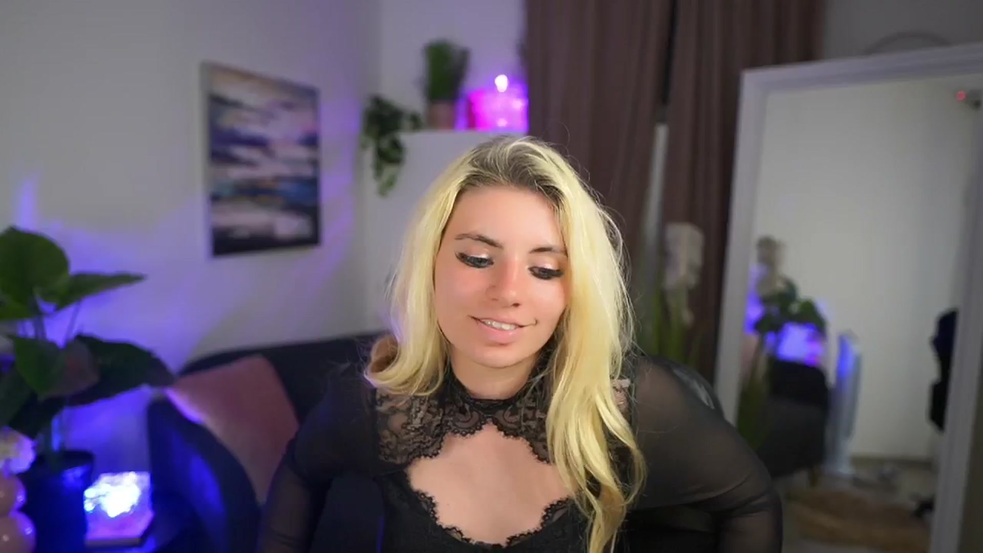 Gallery image thumbnail from Jetpearl74's myfreecams stream on, 04/19/2026, 23:04 image 19 of 20