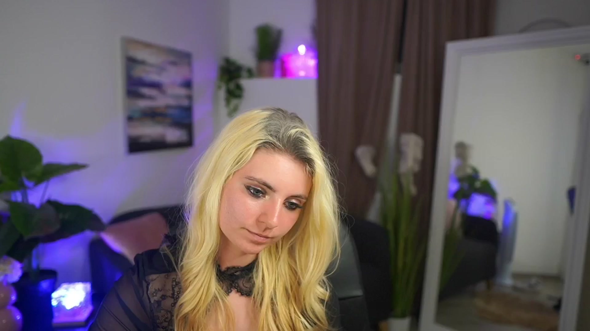Gallery image thumbnail from Jetpearl74's myfreecams stream on, 04/19/2026, 23:04 image 13 of 20