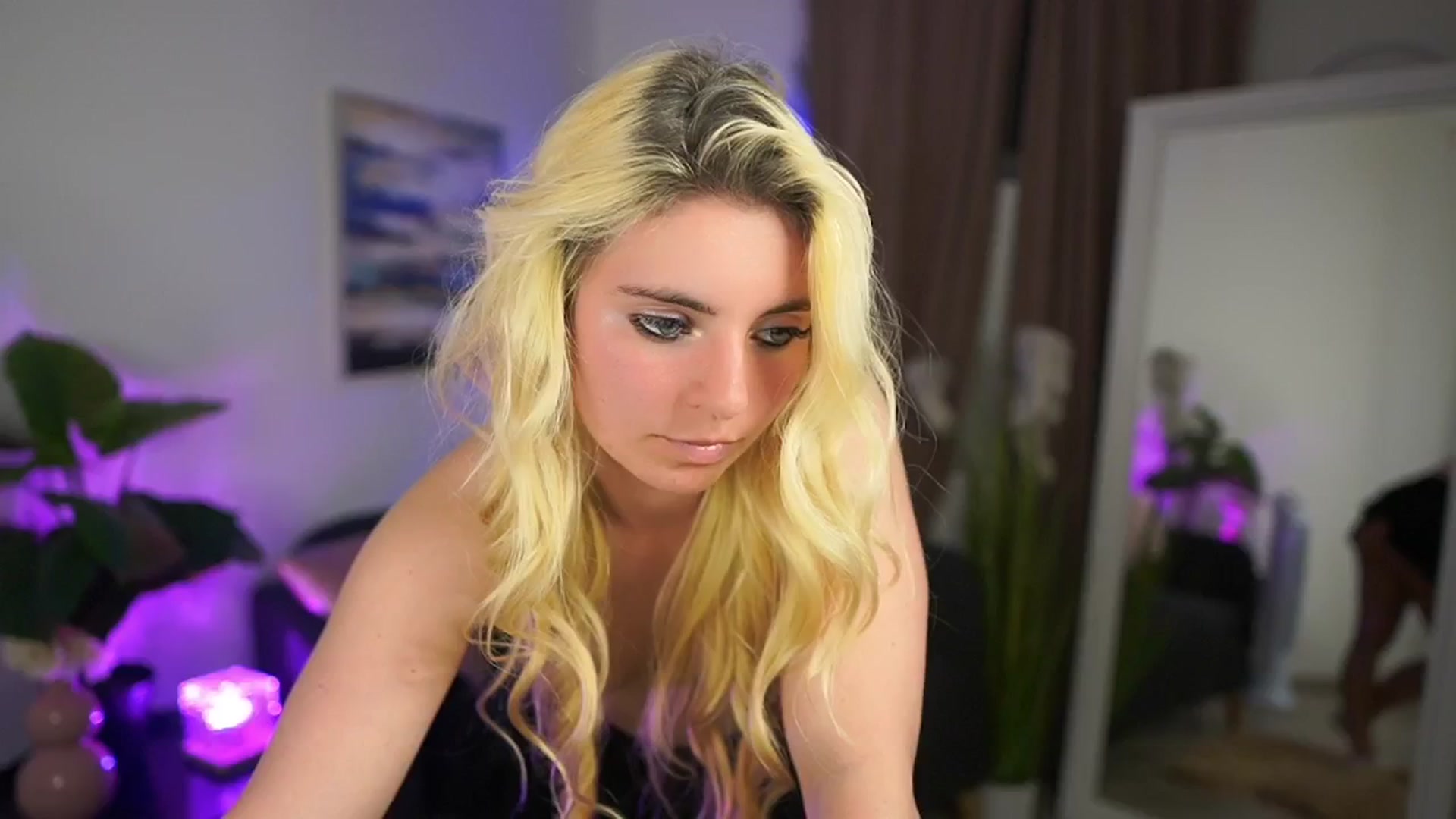 Gallery image thumbnail from Jetpearl74's myfreecams stream on, 04/26/2026, 21:07 image 20 of 20