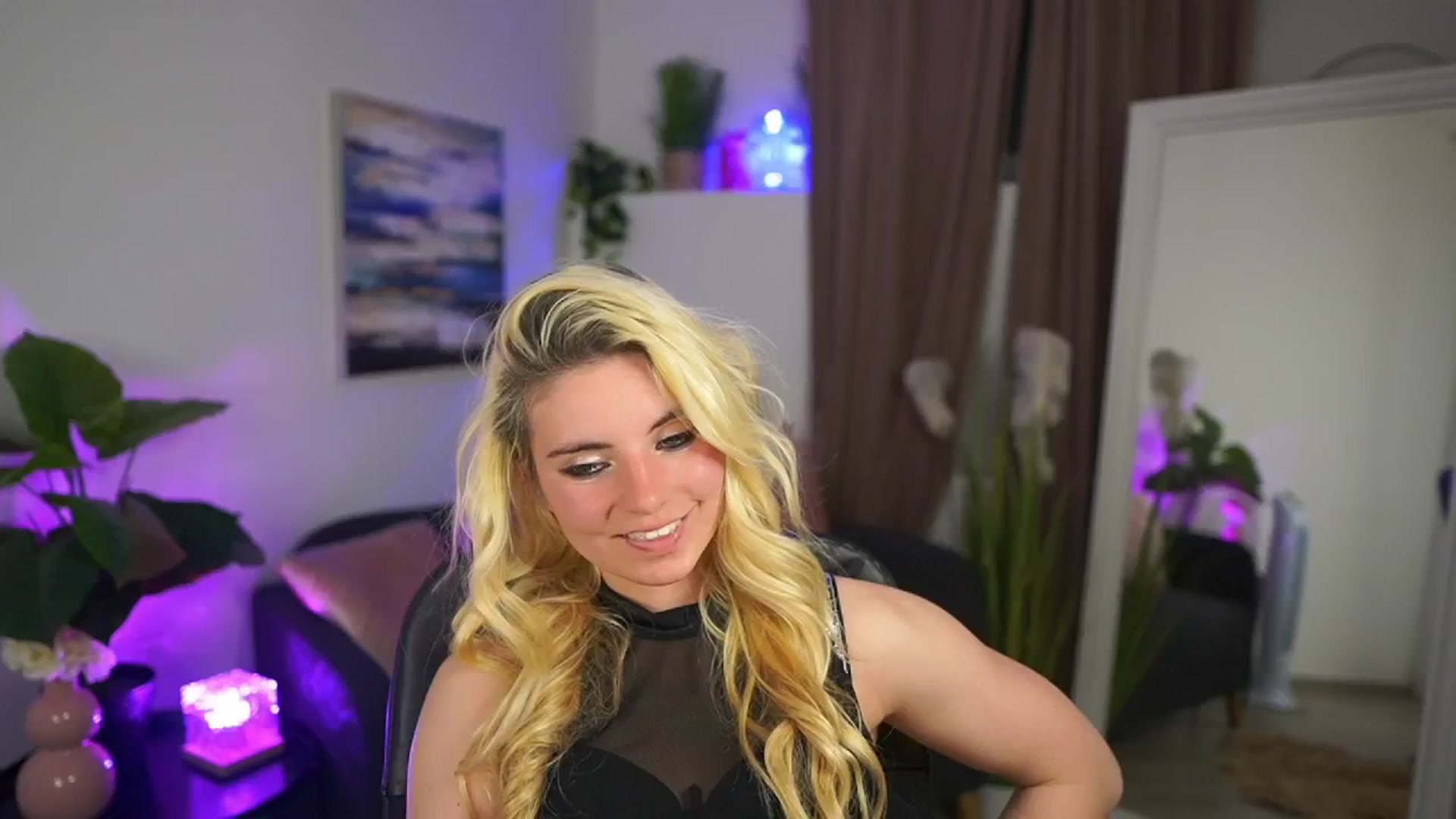 Gallery image thumbnail from Jetpearl74's myfreecams stream on, 04/26/2026, 22:32 image 1 of 20