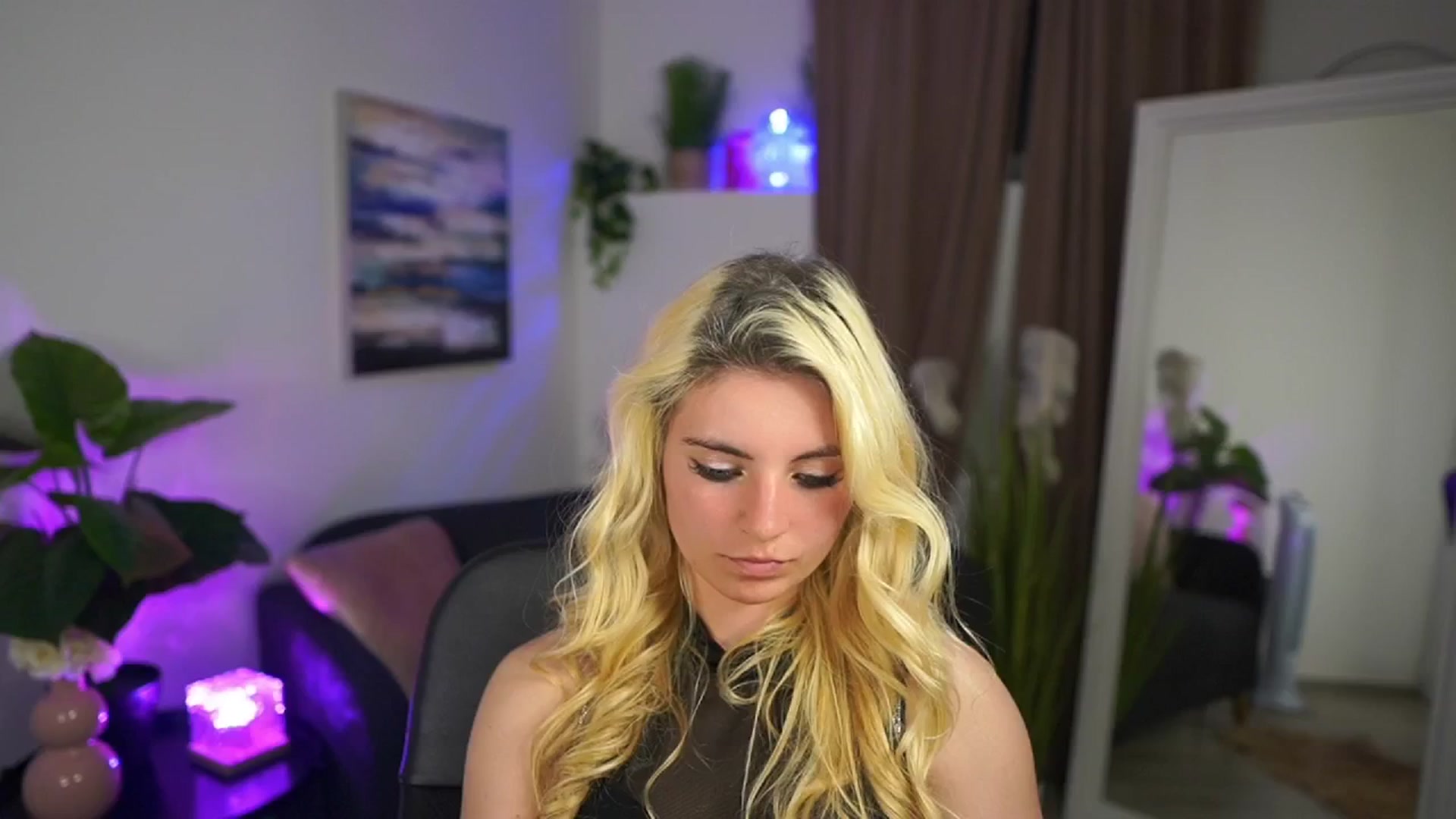 Gallery image thumbnail from Jetpearl74's myfreecams stream on, 04/26/2026, 23:04 image 7 of 20