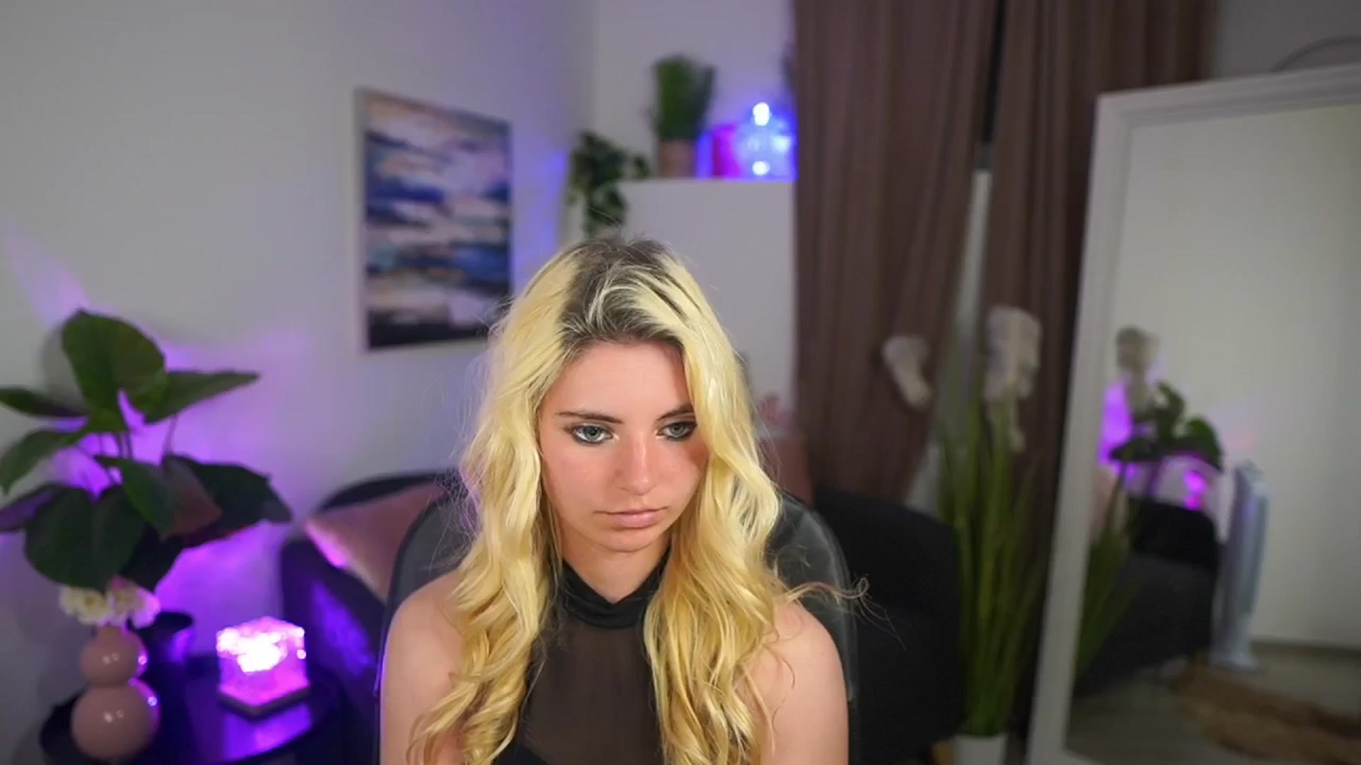 Gallery image thumbnail from Jetpearl74's myfreecams stream on, 04/27/2026, 01:11 image 3 of 20