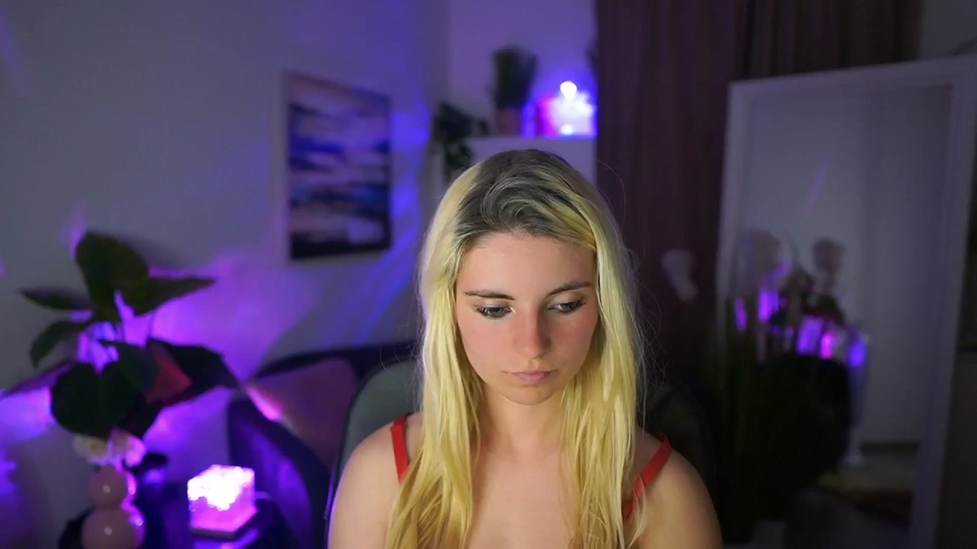Gallery image thumbnail from Jetpearl74's myfreecams stream on, 05/03/2026, 22:57 image 6 of 20