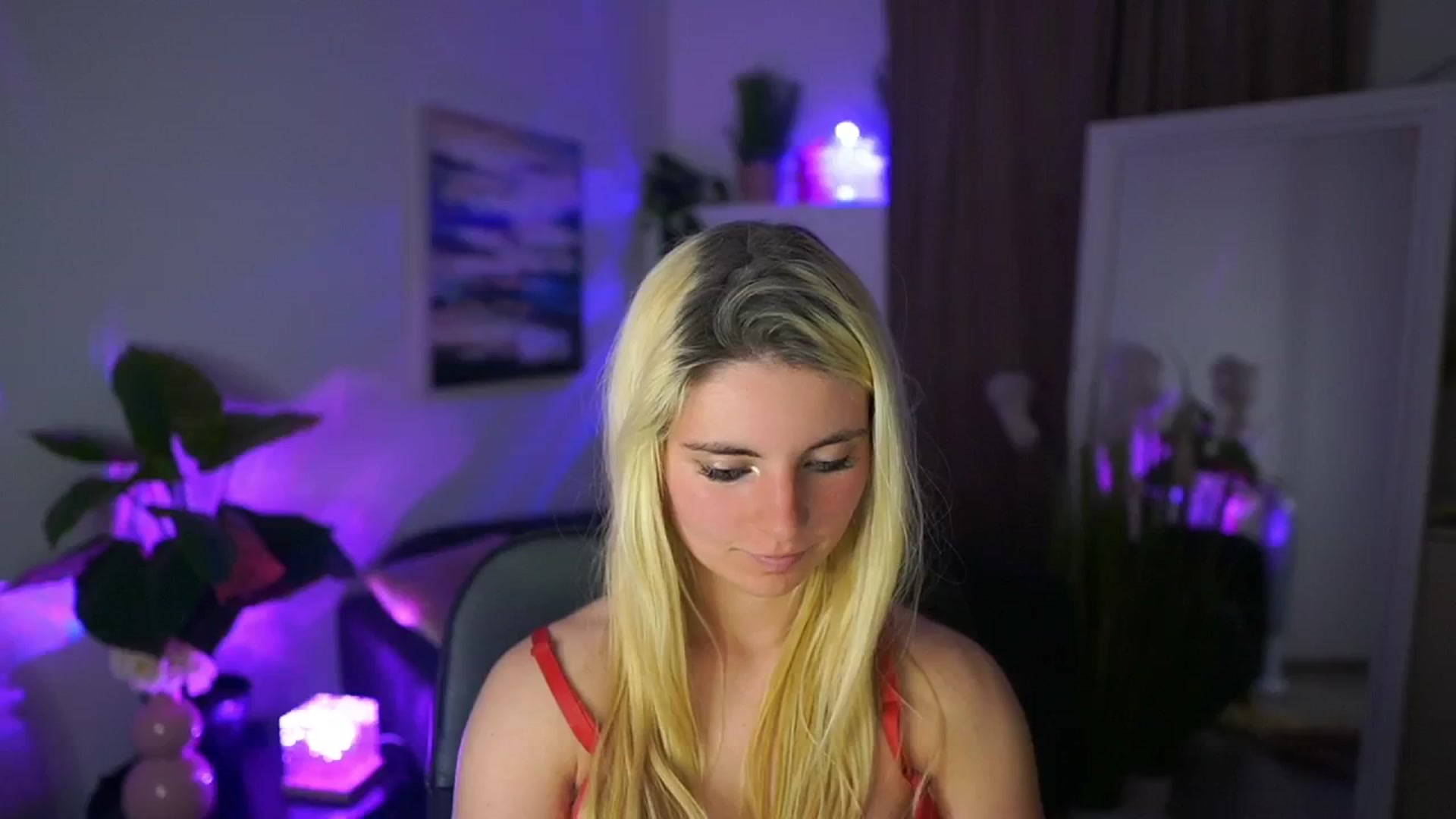 Gallery image thumbnail from Jetpearl74's myfreecams stream on, 05/03/2026, 22:57 image 9 of 20