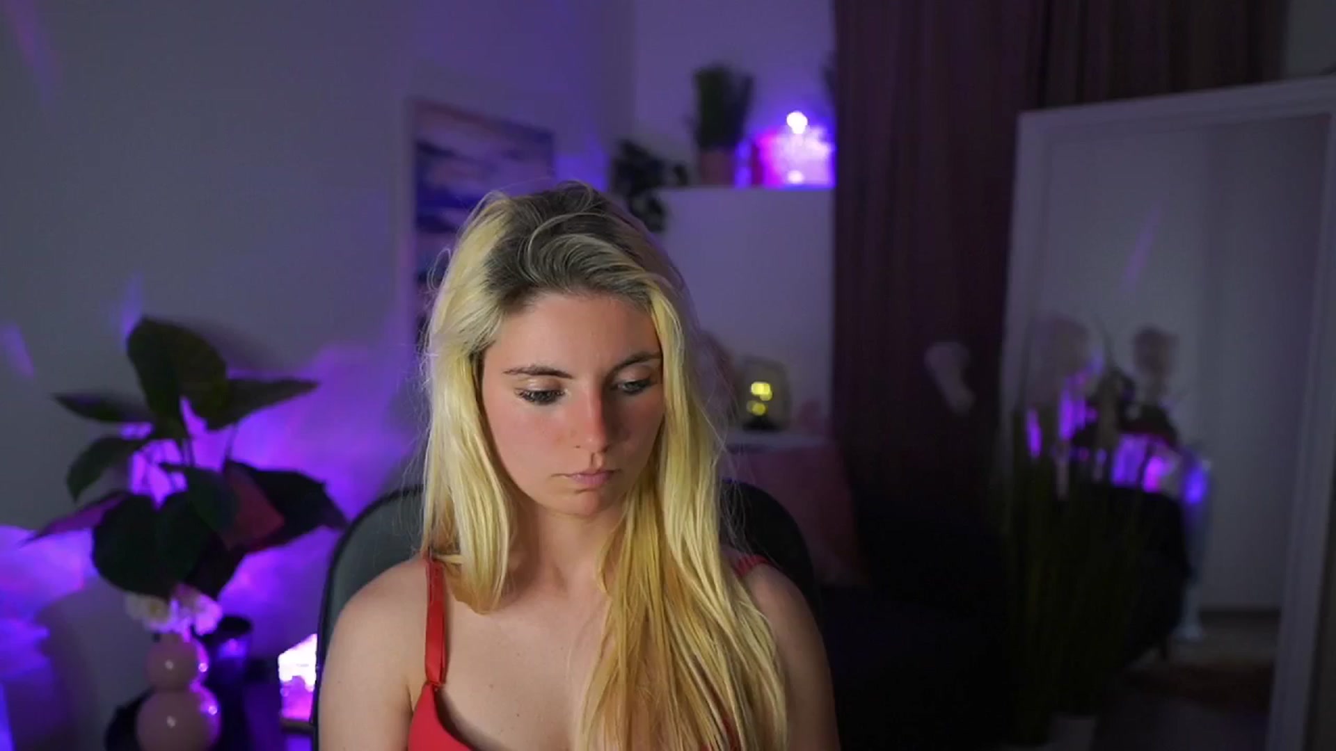 Gallery image thumbnail from Jetpearl74's myfreecams stream on, 05/04/2026, 24:51 image 7 of 20