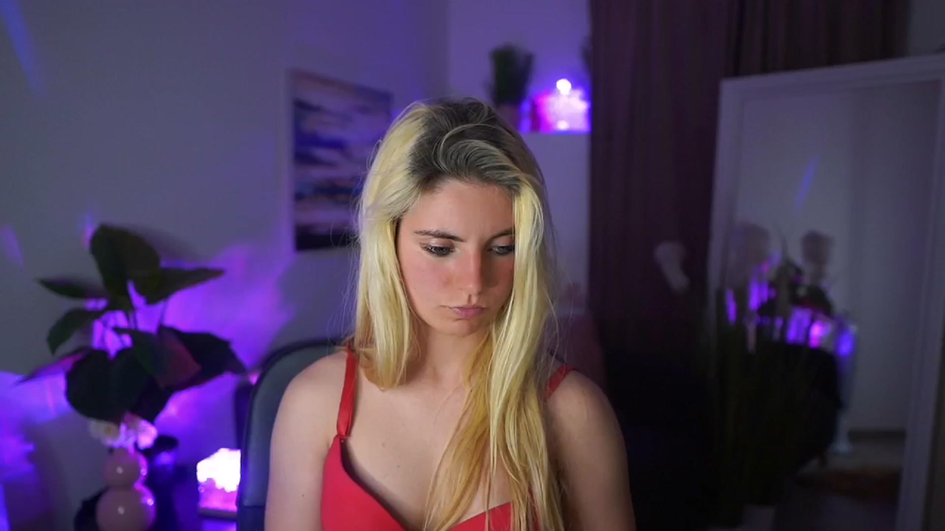 Gallery image thumbnail from Jetpearl74's myfreecams stream on, 05/04/2026, 24:51 image 12 of 20