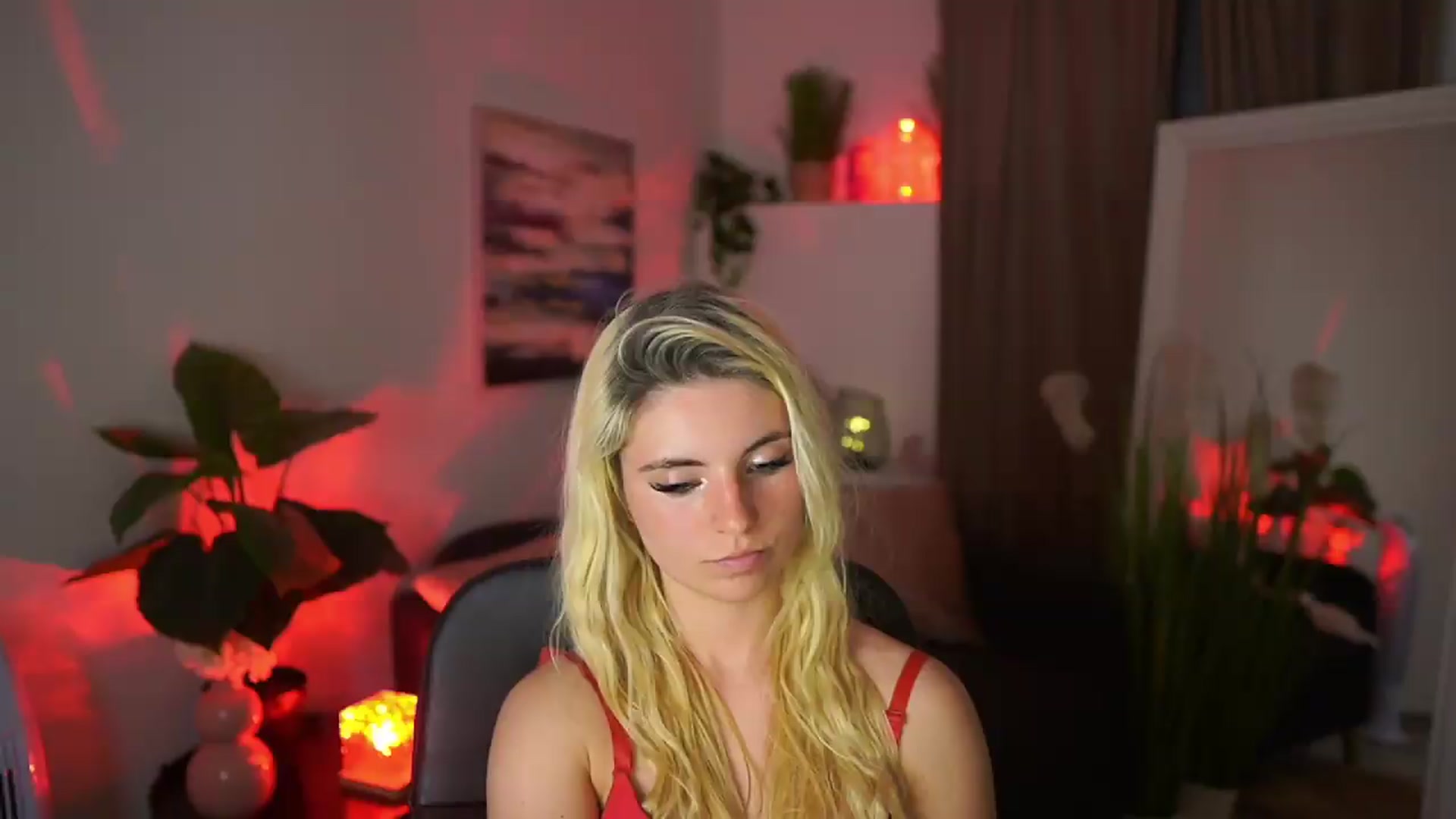 Gallery image thumbnail from Jetpearl74's myfreecams stream on, 05/06/2026, 22:19 image 19 of 20