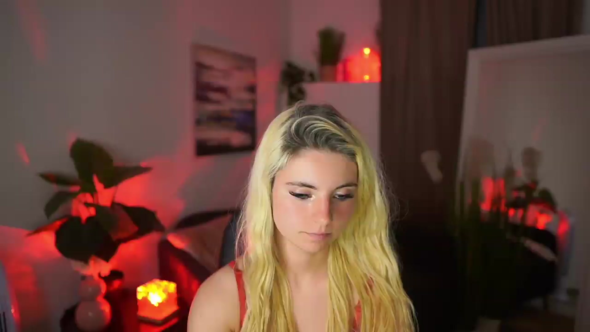 Gallery image thumbnail from Jetpearl74's myfreecams stream on, 05/06/2026, 22:19 image 9 of 20