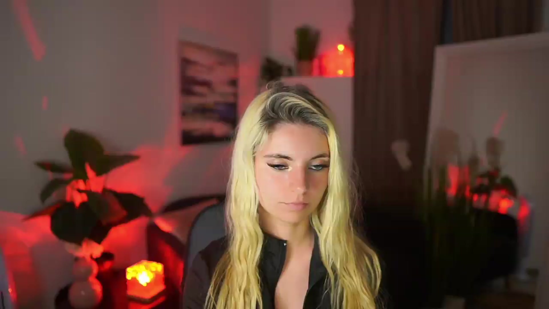 Gallery image thumbnail from Jetpearl74's myfreecams stream on, 05/06/2026, 23:24 image 9 of 20