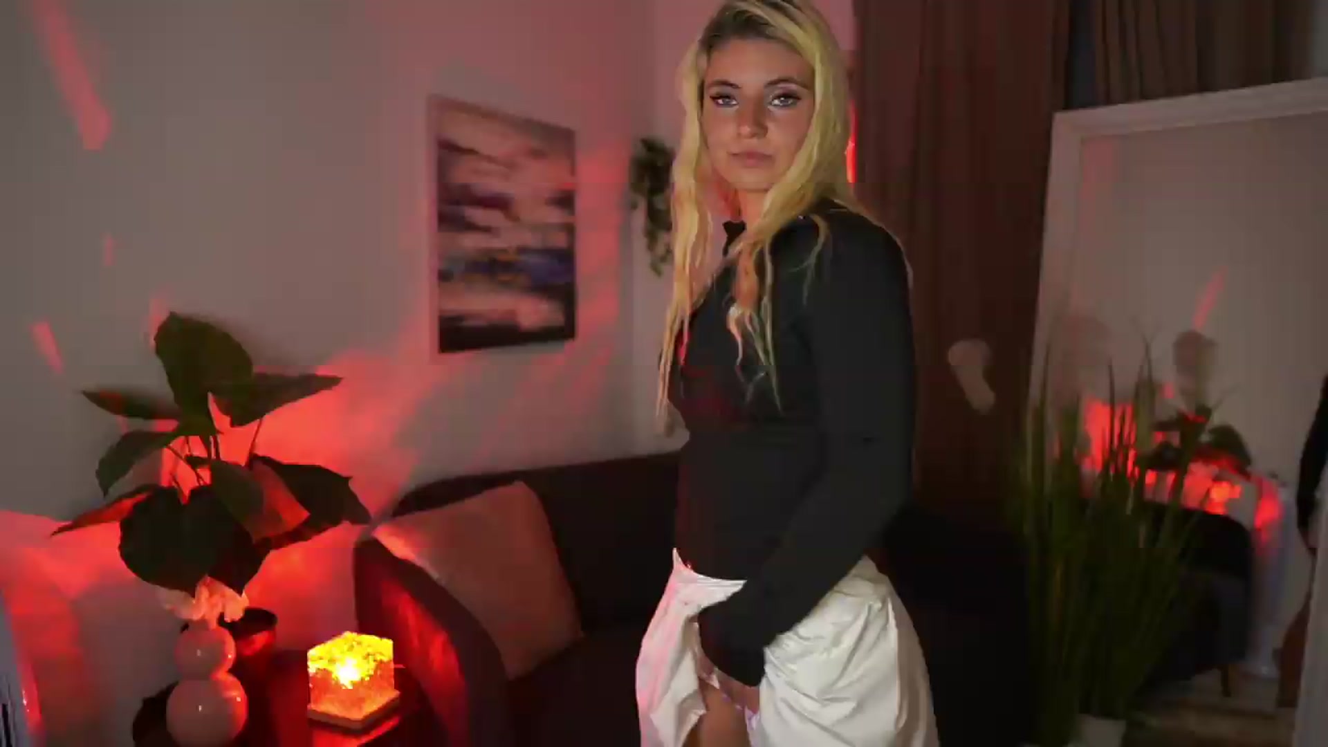 Gallery image thumbnail from Jetpearl74's myfreecams stream on, 05/06/2026, 23:24 image 14 of 20