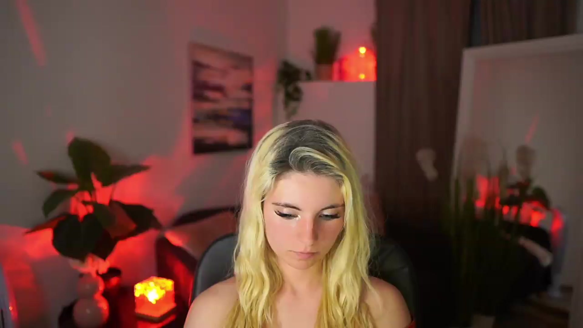 Gallery image thumbnail from Jetpearl74's myfreecams stream on, 05/07/2026, 01:08 image 20 of 20