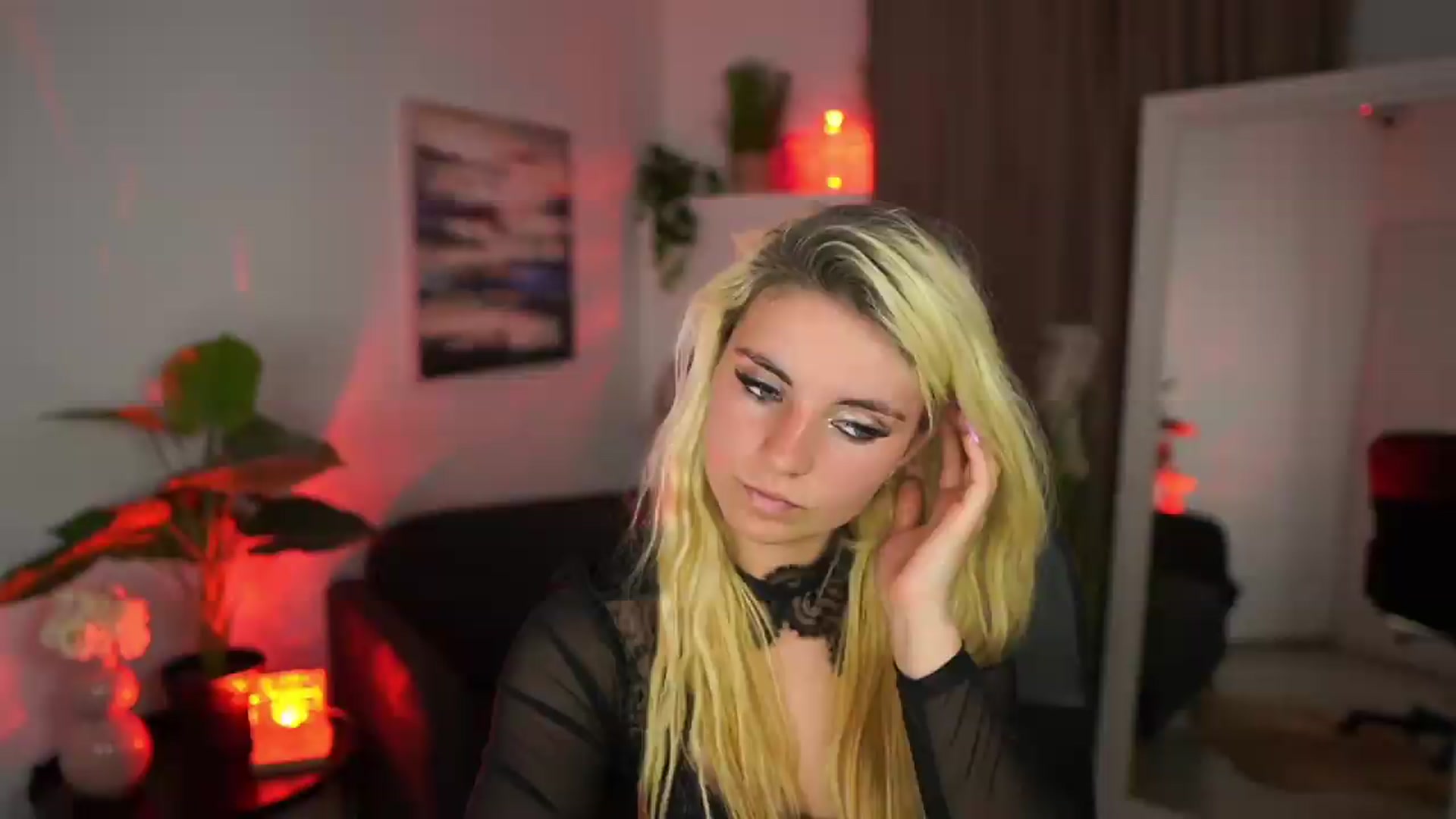 Gallery image thumbnail from Jetpearl74's myfreecams stream on, 05/07/2026, 21:37 image 17 of 20