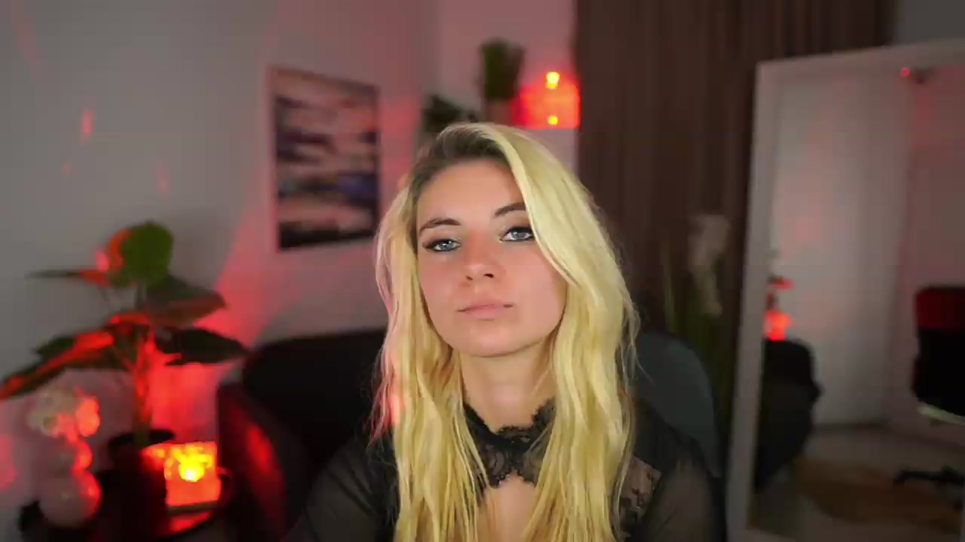 Gallery image thumbnail from Jetpearl74's myfreecams stream on, 05/07/2026, 21:37 image 15 of 20