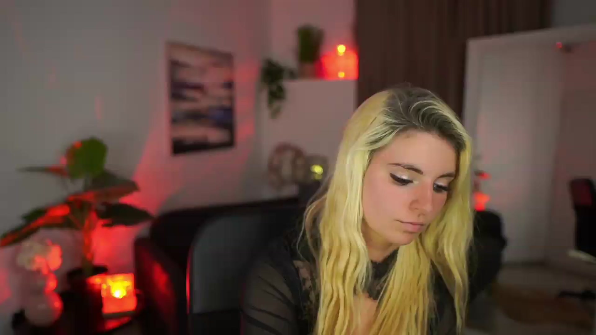 Gallery image thumbnail from Jetpearl74's myfreecams stream on, 05/07/2026, 21:37 image 18 of 20