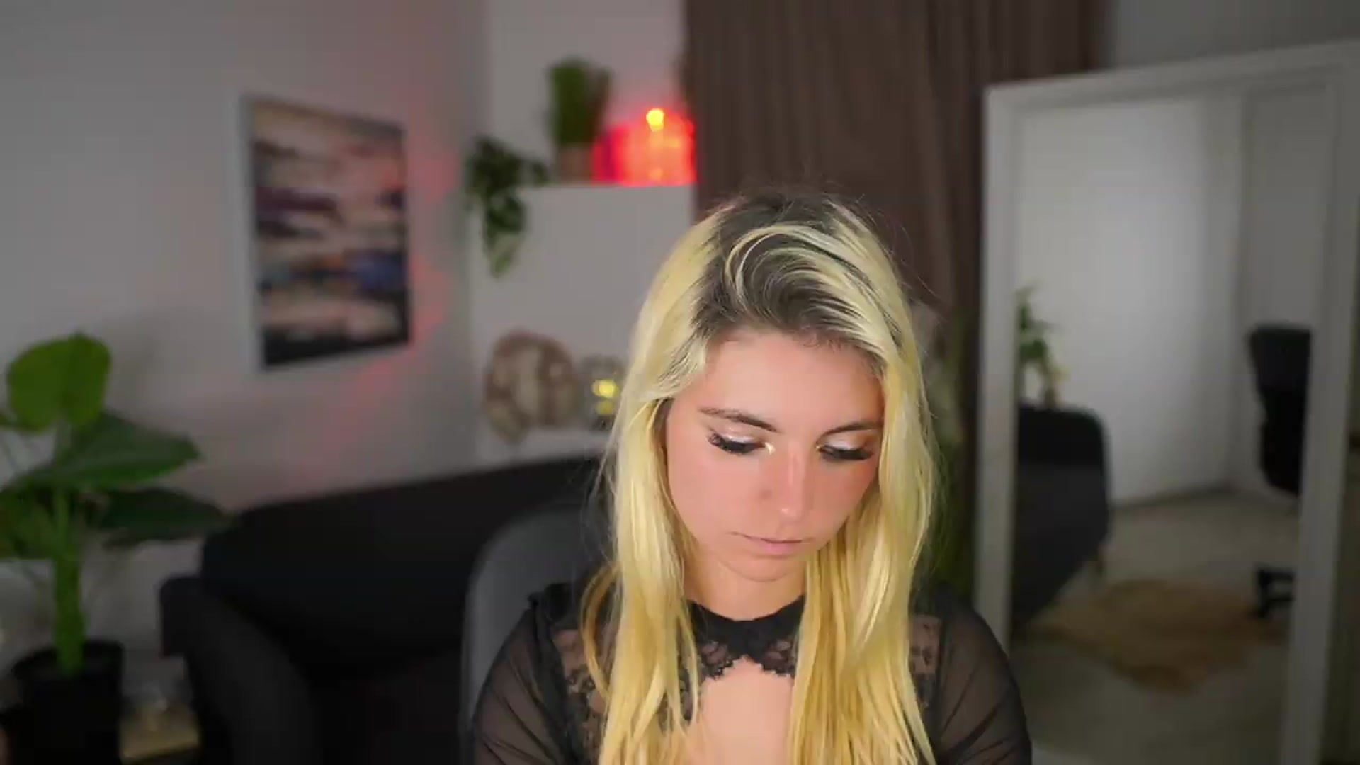 Gallery image thumbnail from Jetpearl74's myfreecams stream on, 05/10/2026, 21:37 image 6 of 20