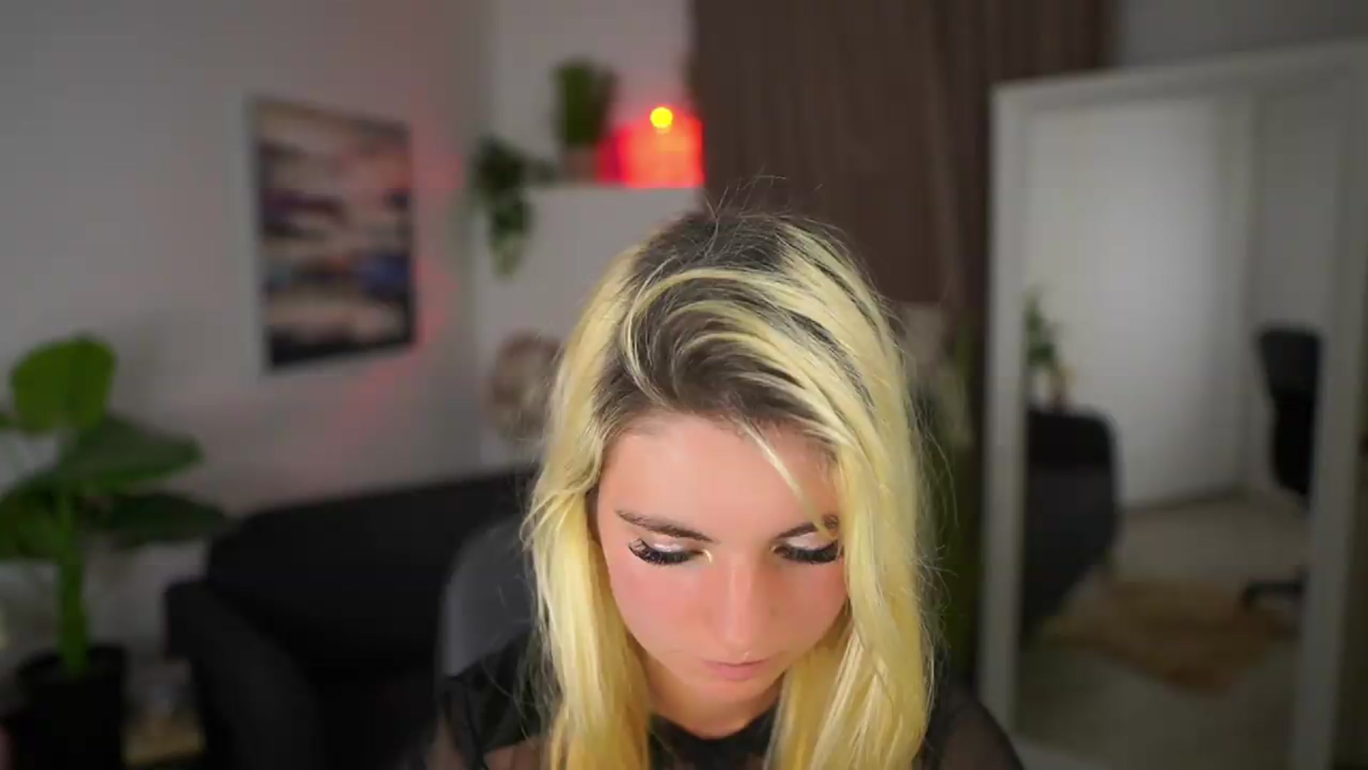 Gallery image thumbnail from Jetpearl74's myfreecams stream on, 05/10/2026, 23:32 image 4 of 20