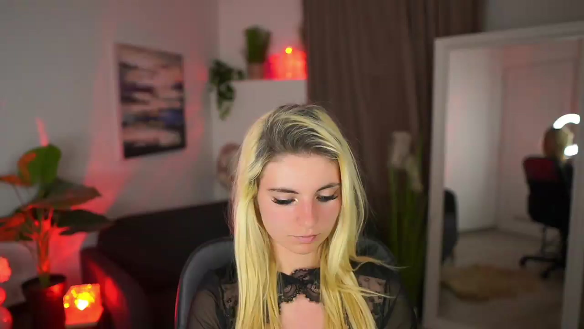 Gallery image thumbnail from Jetpearl74's myfreecams stream on, 05/13/2026, 21:25 image 6 of 20