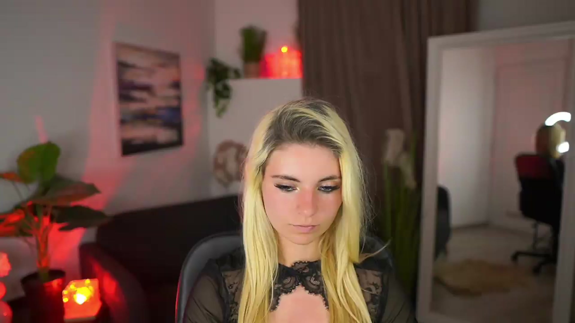 Gallery image thumbnail from Jetpearl74's myfreecams stream on, 05/13/2026, 21:25 image 2 of 20