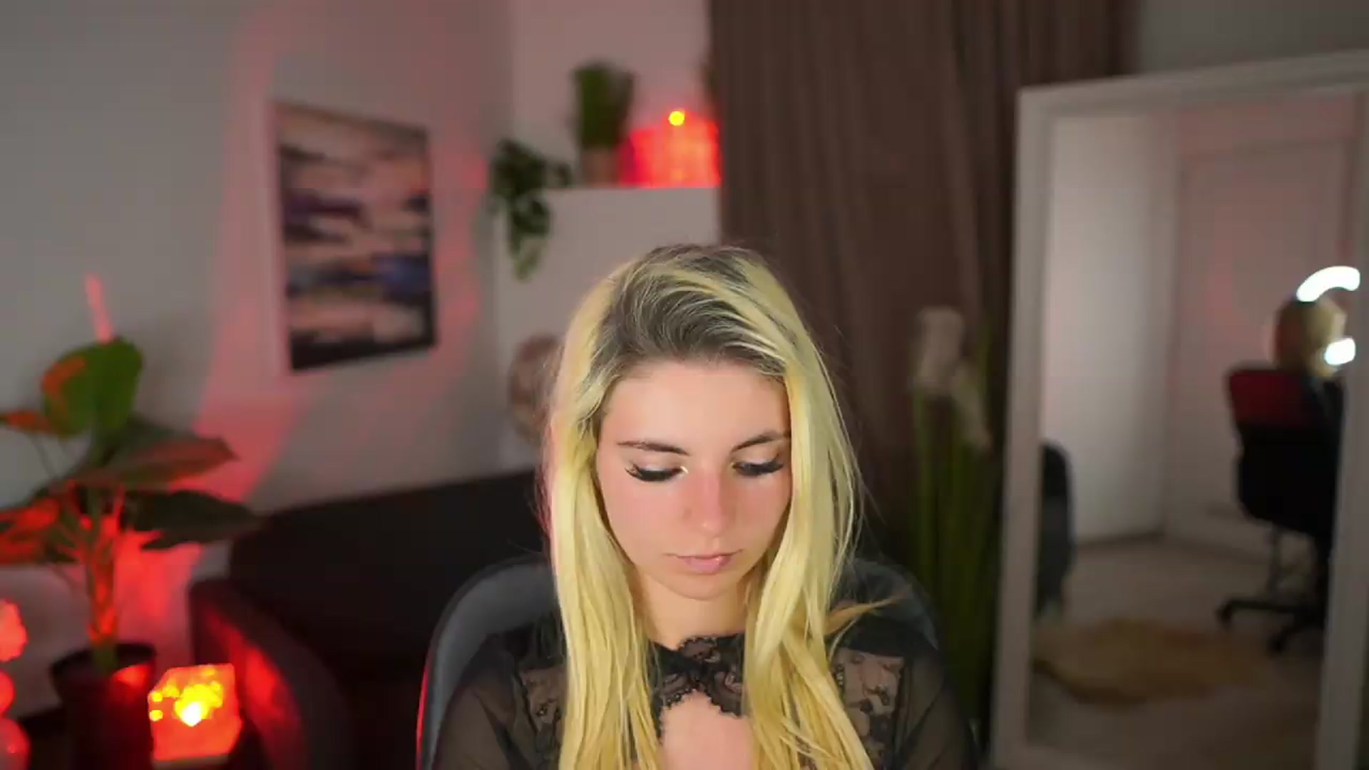 Gallery image thumbnail from Jetpearl74's myfreecams stream on, 05/13/2026, 21:25 image 7 of 20