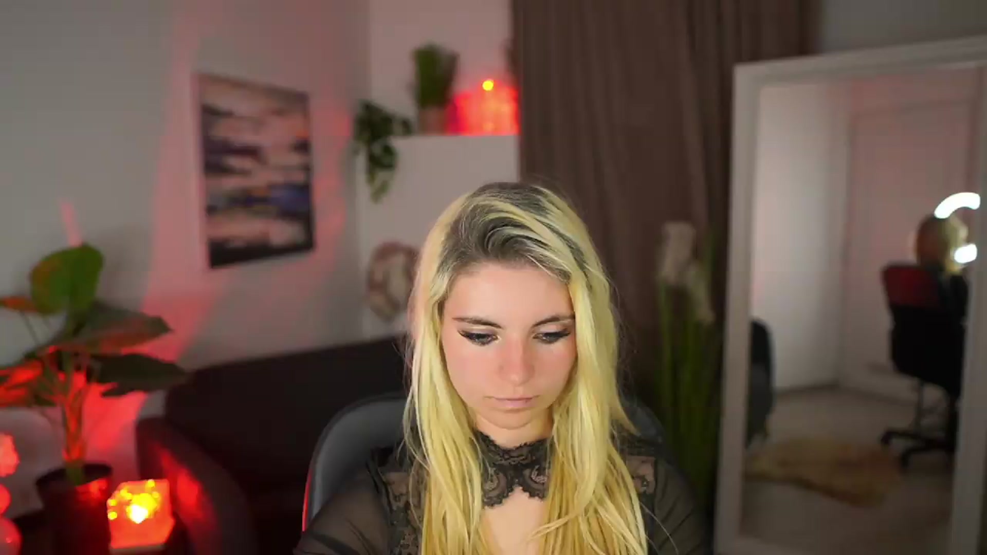 Gallery image thumbnail from Jetpearl74's myfreecams stream on, 05/13/2026, 22:46 image 2 of 20