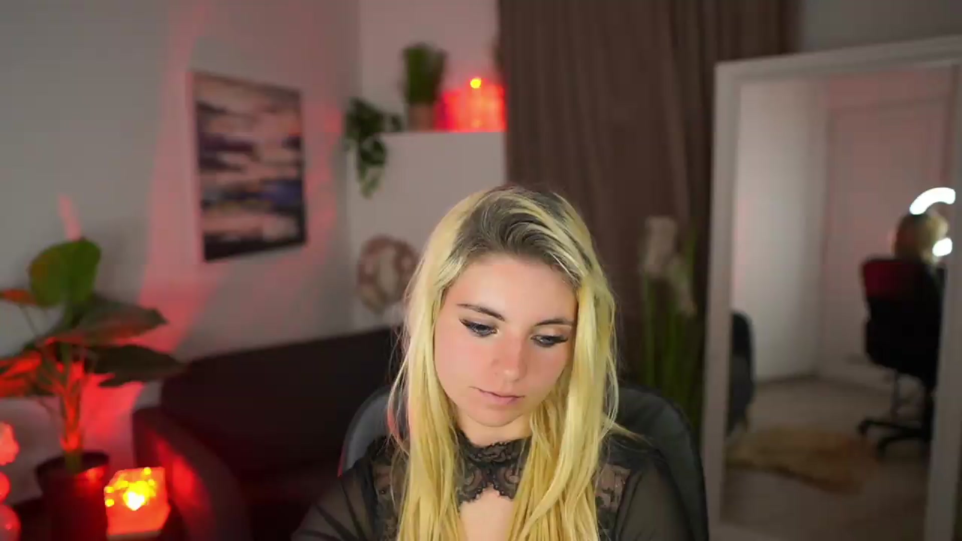 Gallery image thumbnail from Jetpearl74's myfreecams stream on, 05/13/2026, 22:46 image 4 of 20
