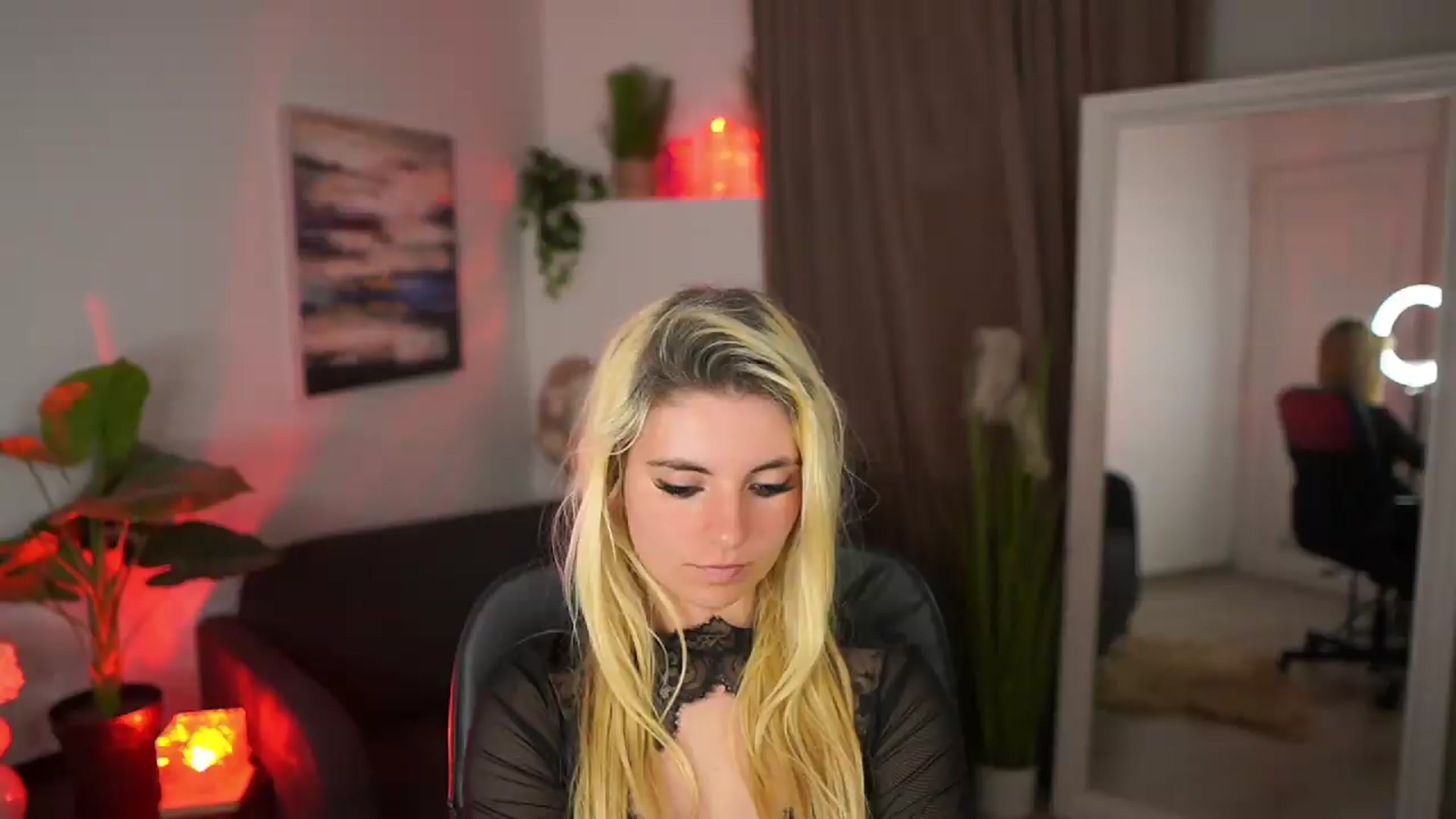 Gallery image thumbnail from Jetpearl74's myfreecams stream on, 05/13/2026, 23:27 image 4 of 20